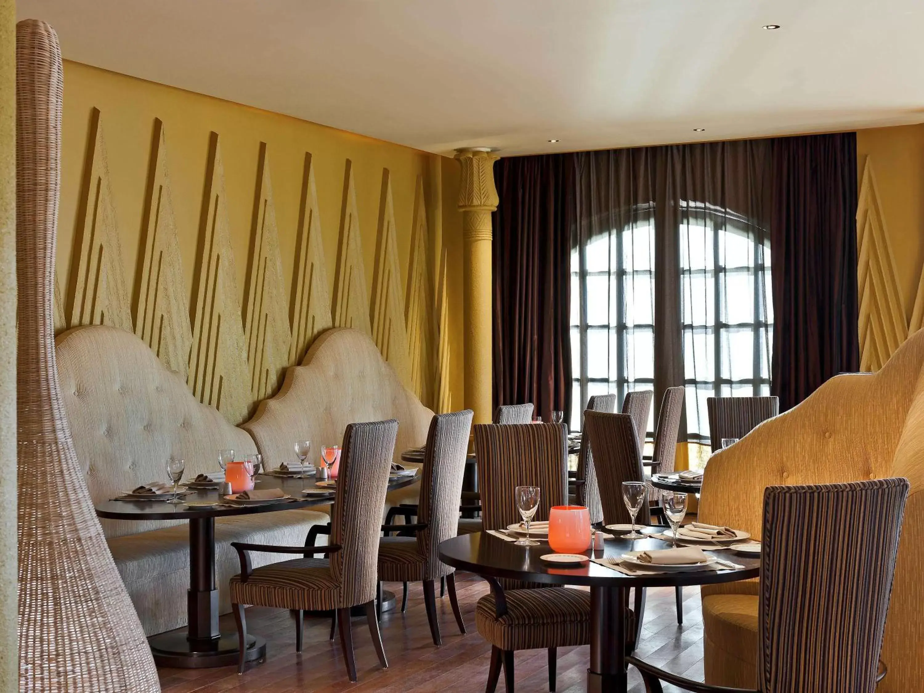 Restaurant/Places to Eat in Sofitel Legend Old Cataract