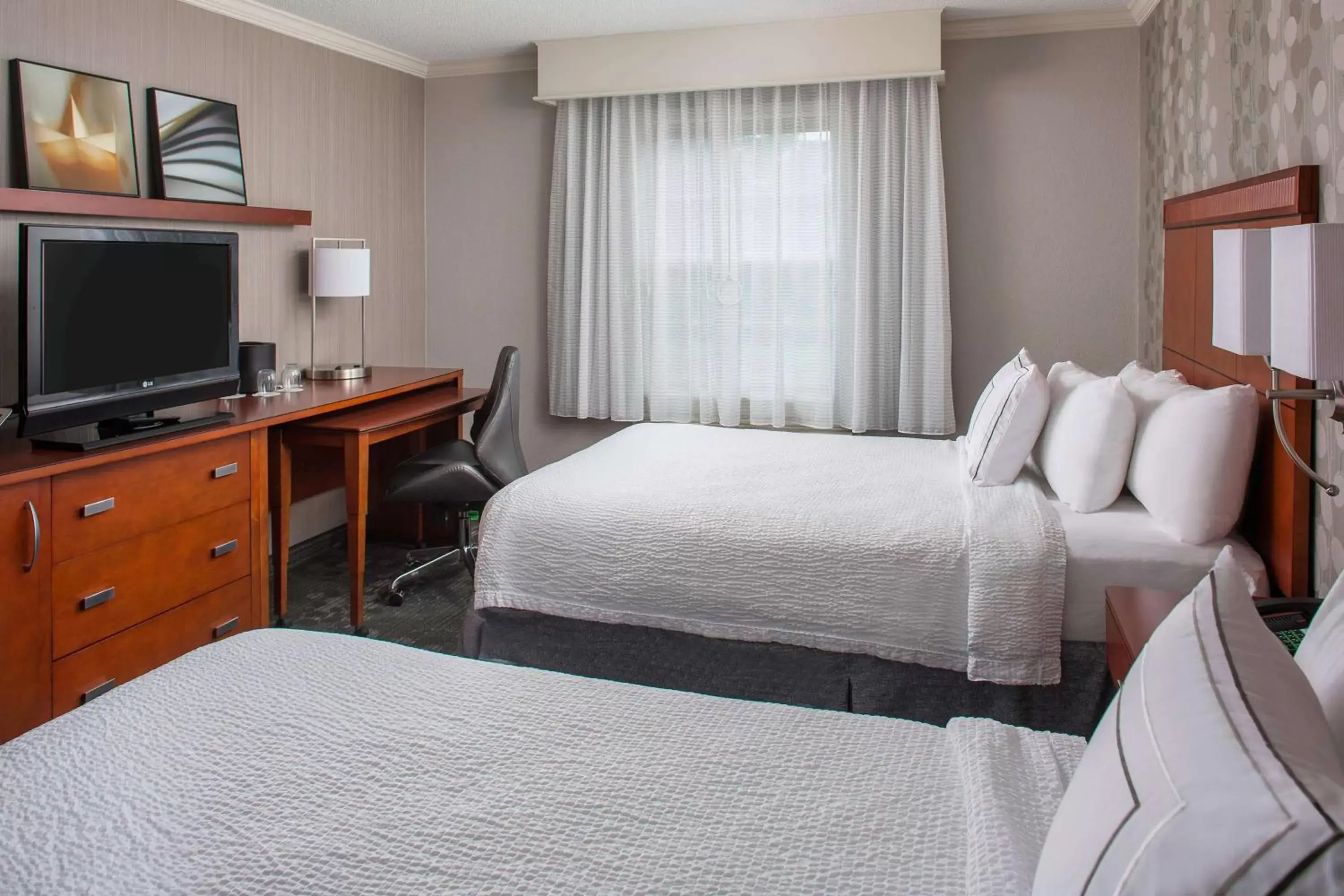 Bedroom, Bed in Sonesta Select Boston Lowell Chelmsford Bedroom, Bed in Sonesta Select Boston Lowell Chelmsford