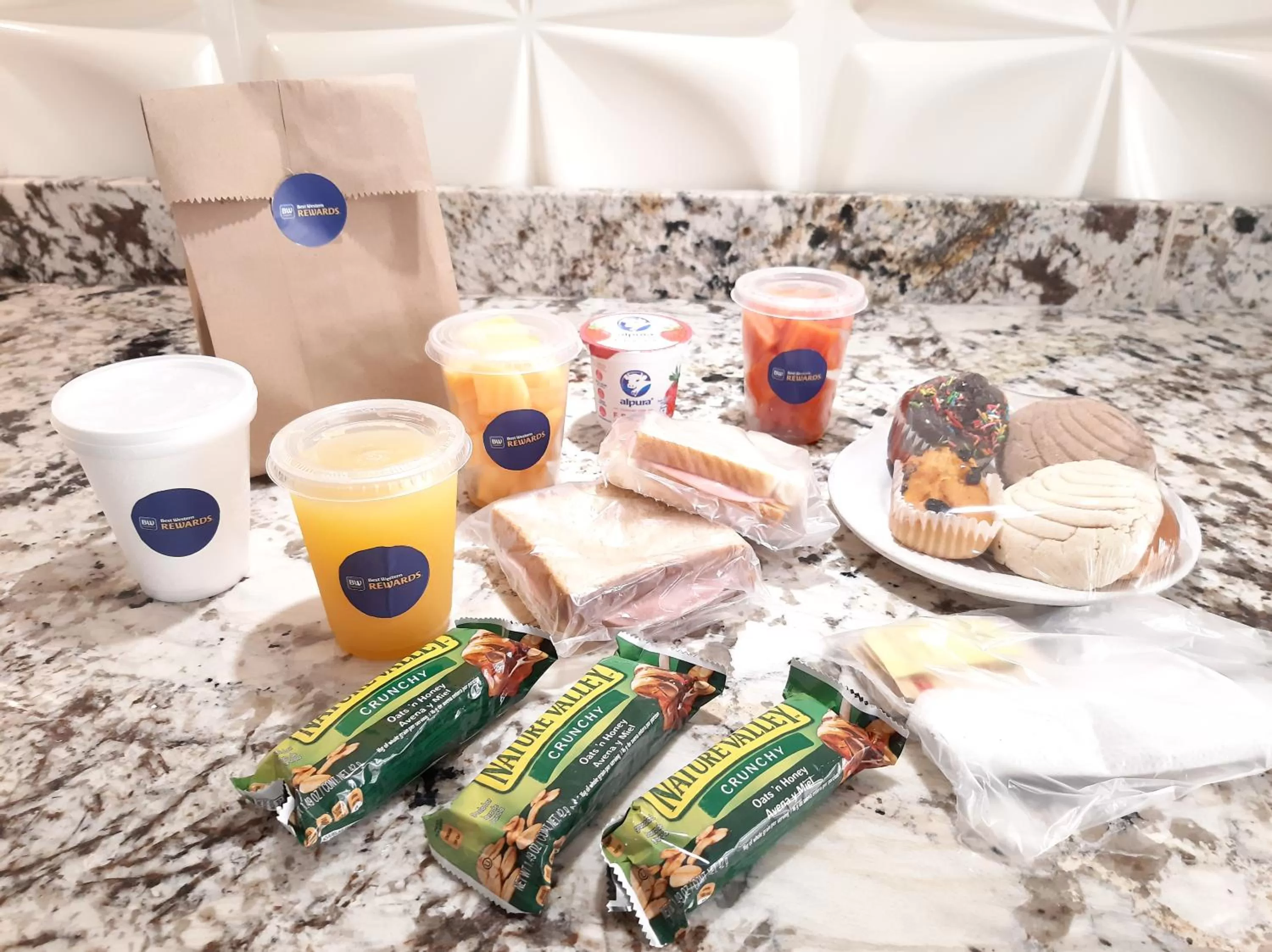 Breakfast in Best Western PLUS Monterrey Colón