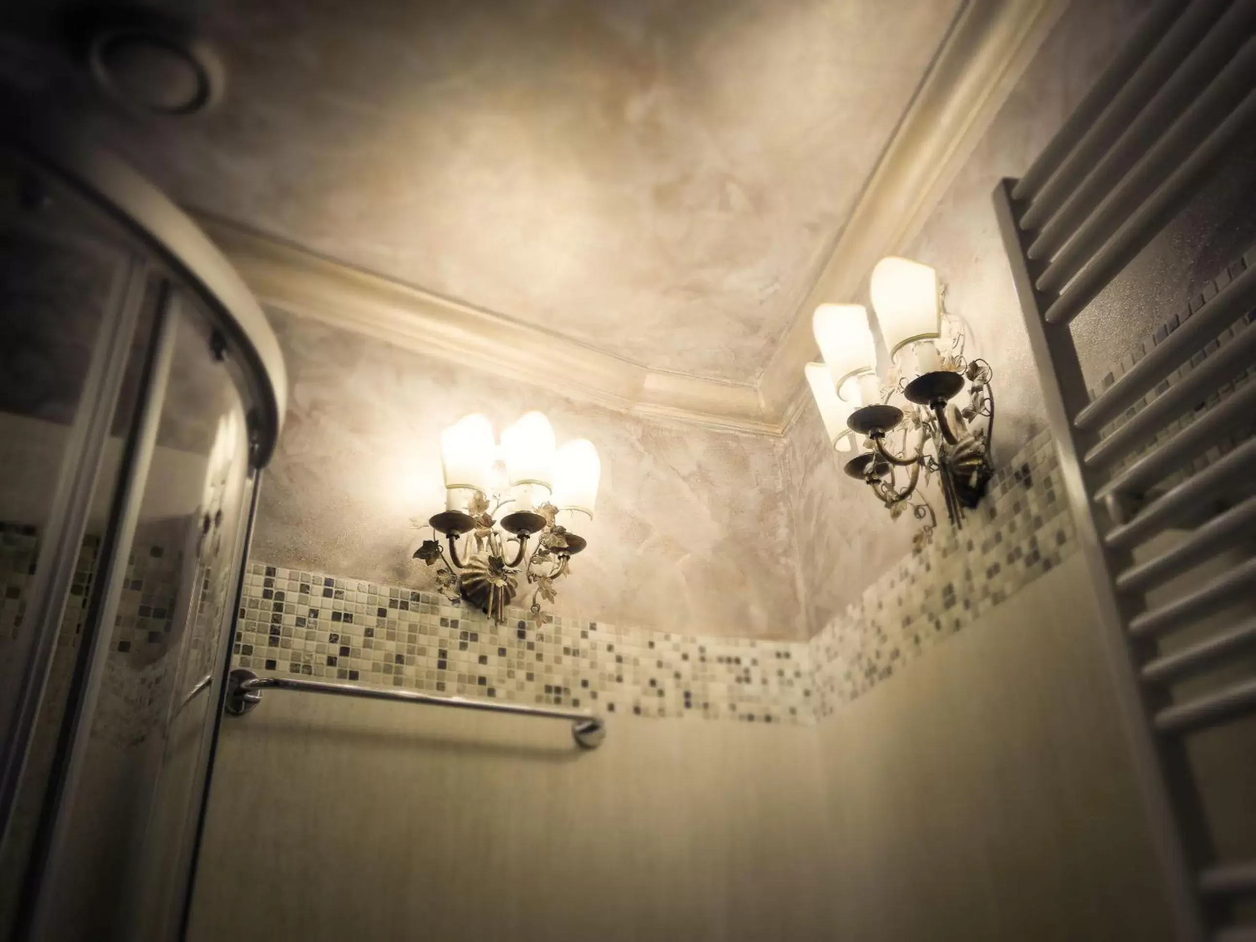 Decorative detail, Bathroom in Antica Dimora Delle Cinque Lune