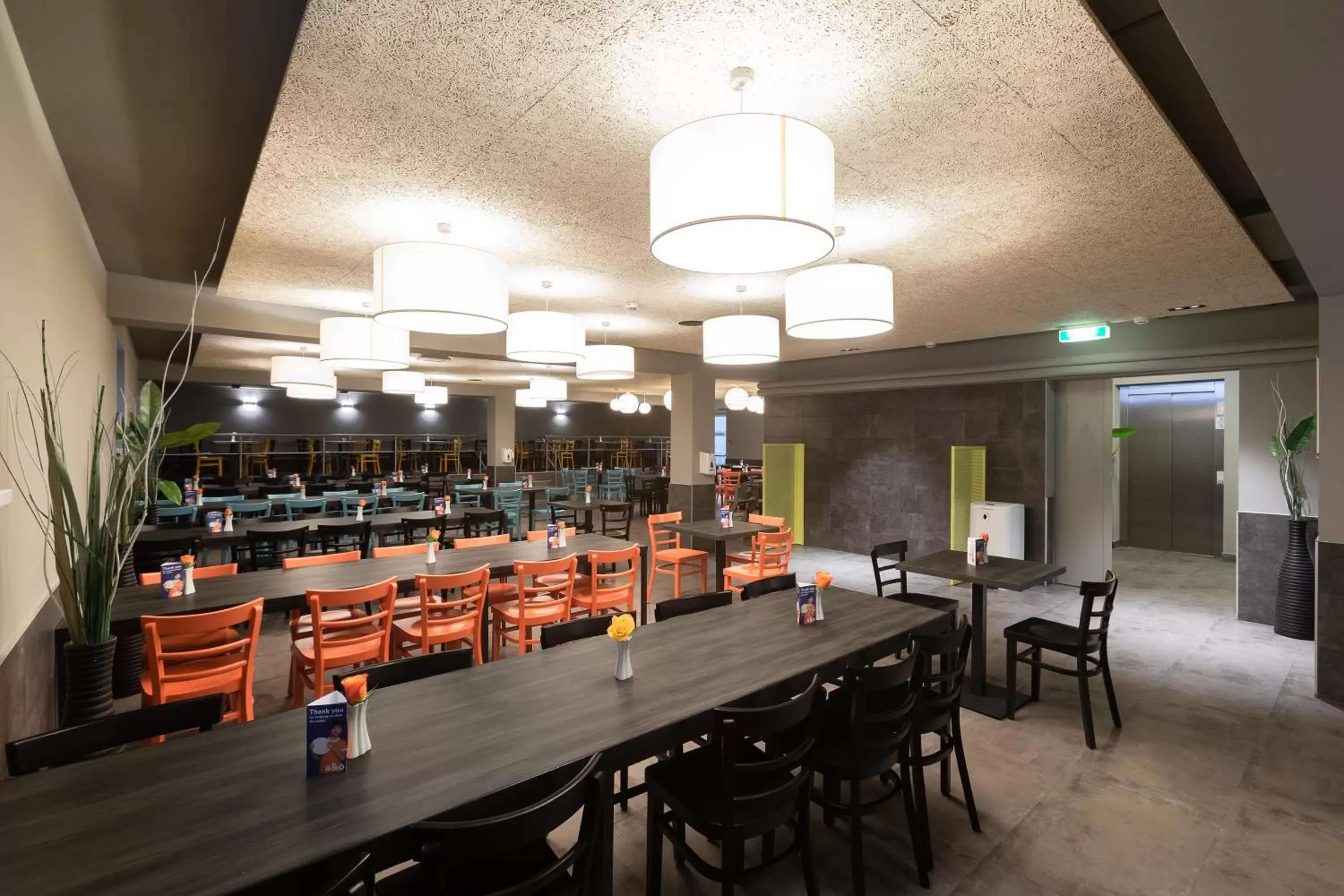 Restaurant/places to eat in a&o Berlin Hauptbahnhof Restaurant/places to eat in a&o Berlin Hauptbahnhof