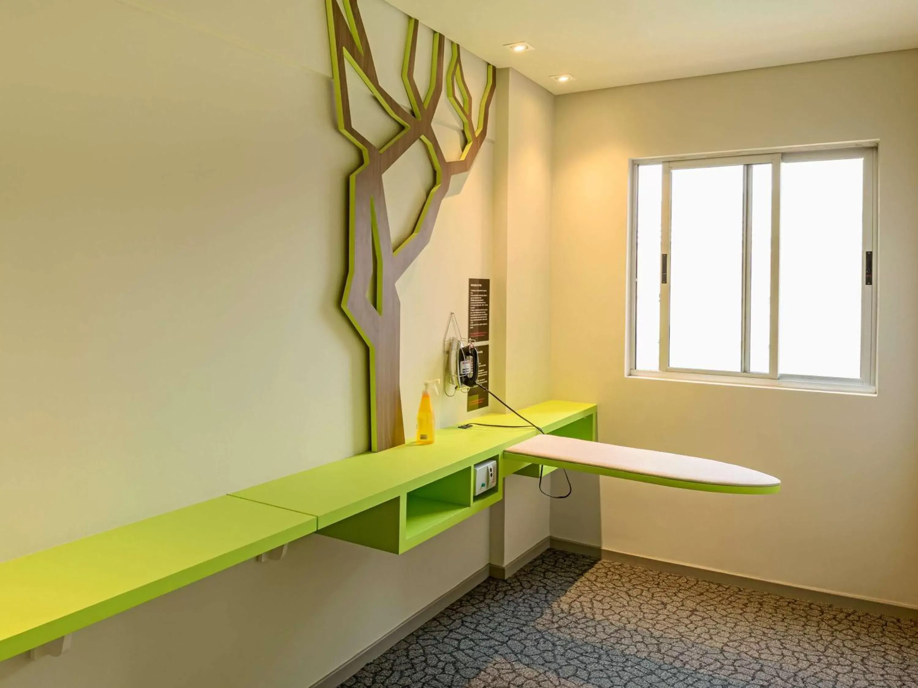 Property building in ibis Styles Curitiba Centro Civico