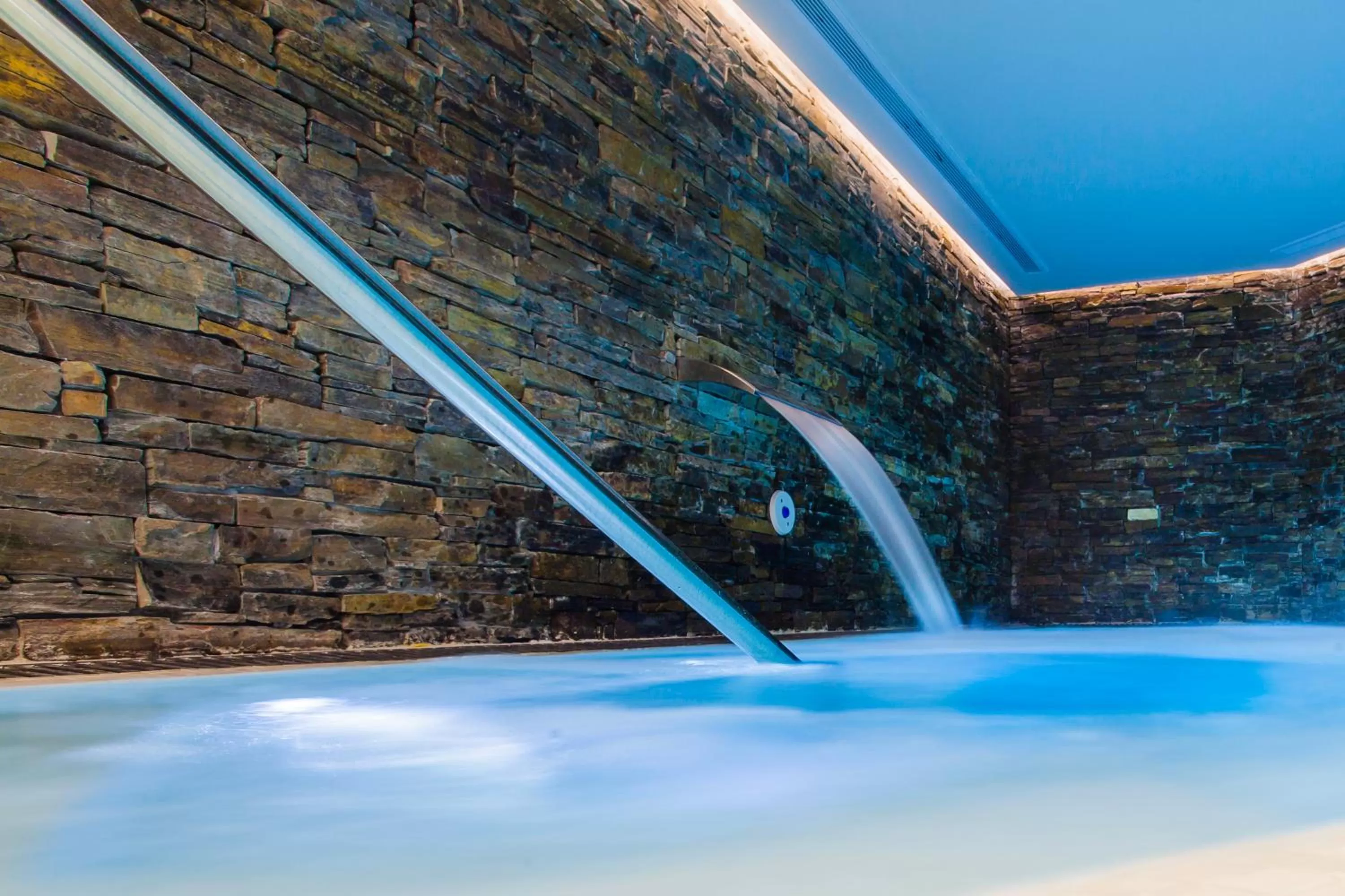 Spa and wellness centre/facilities in El Lodge, Ski & Spa