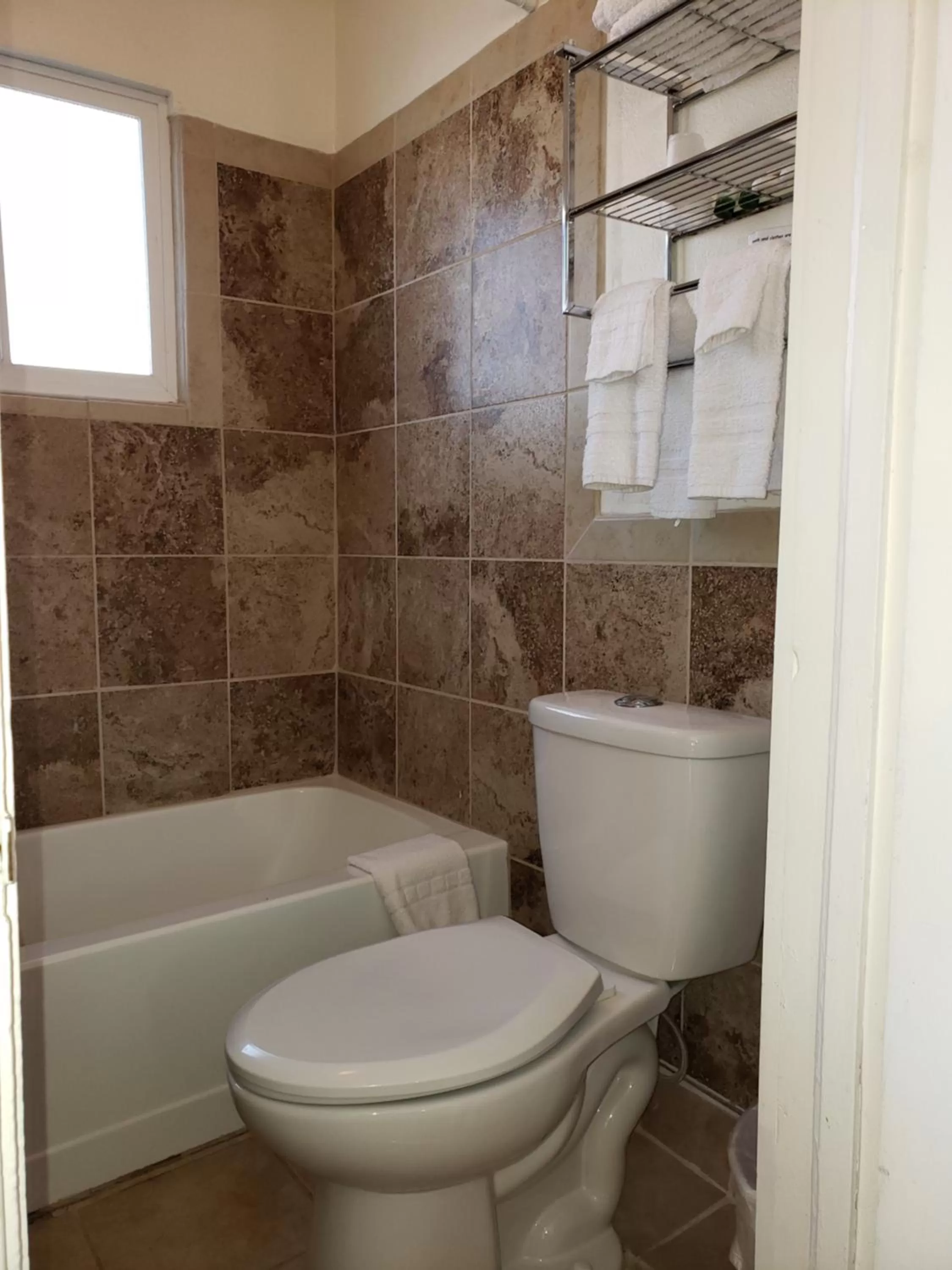 Decorative detail in Deluxe Inn