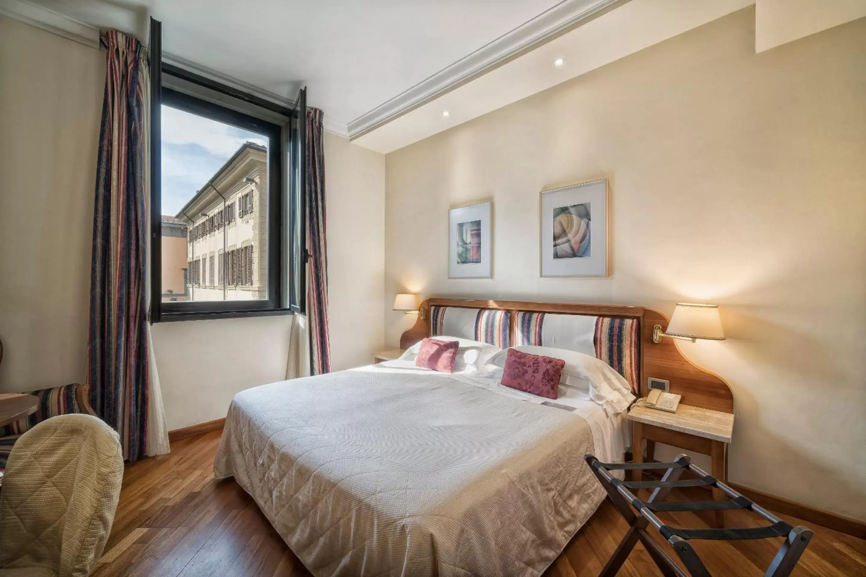 Double Room with View in B&B Hotel Firenze Laurus Al Duomo