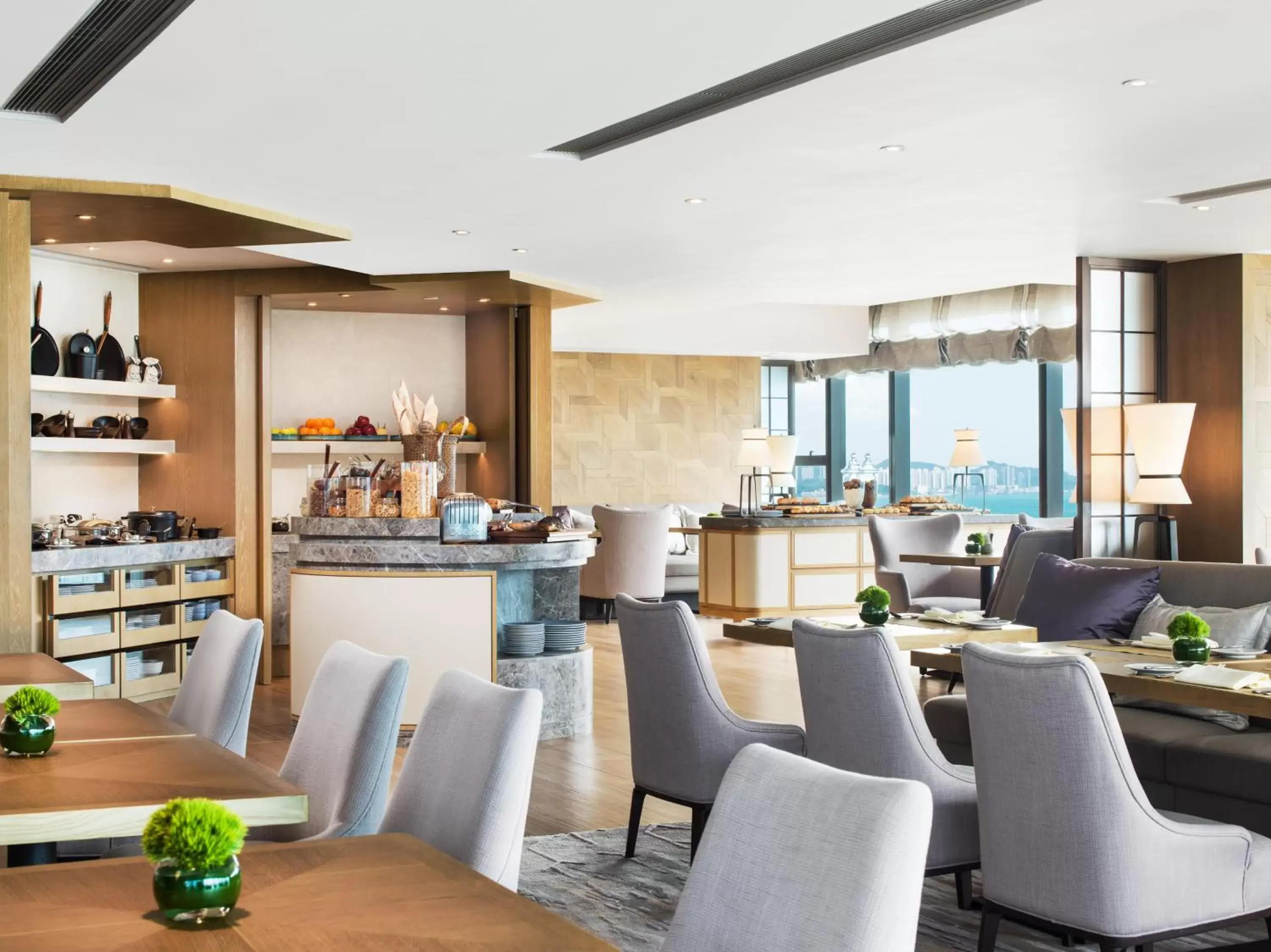 Lounge or bar, Restaurant/Places to Eat in Kerry Hotel, Hong Kong