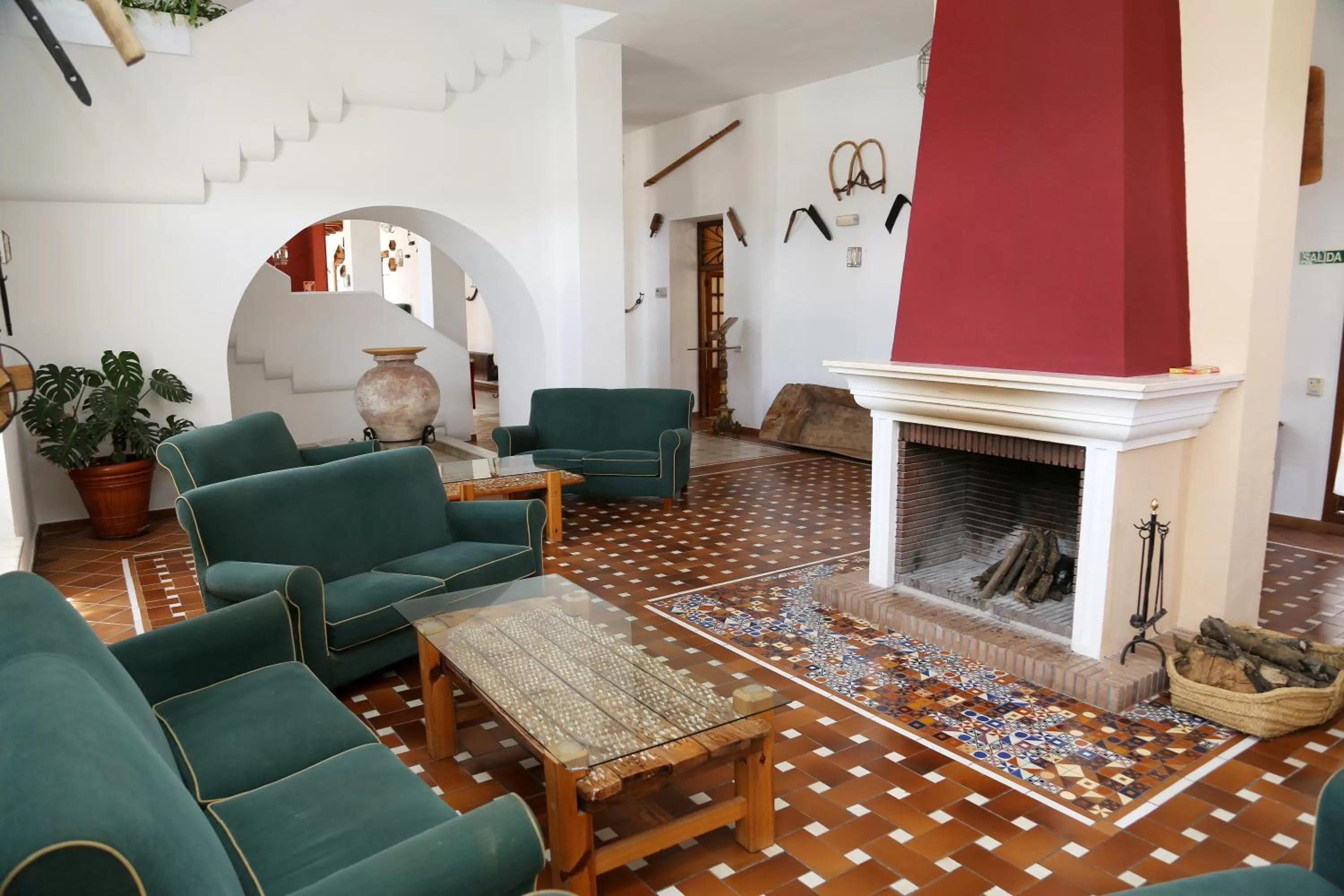 Property building in Villa Turística de Priego