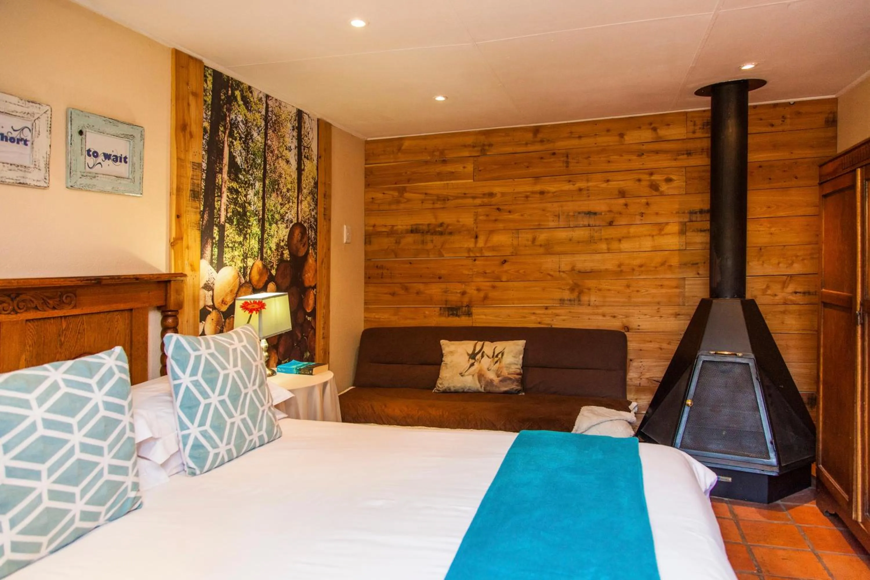 Decorative detail, Bed in 3@Marion Guest House