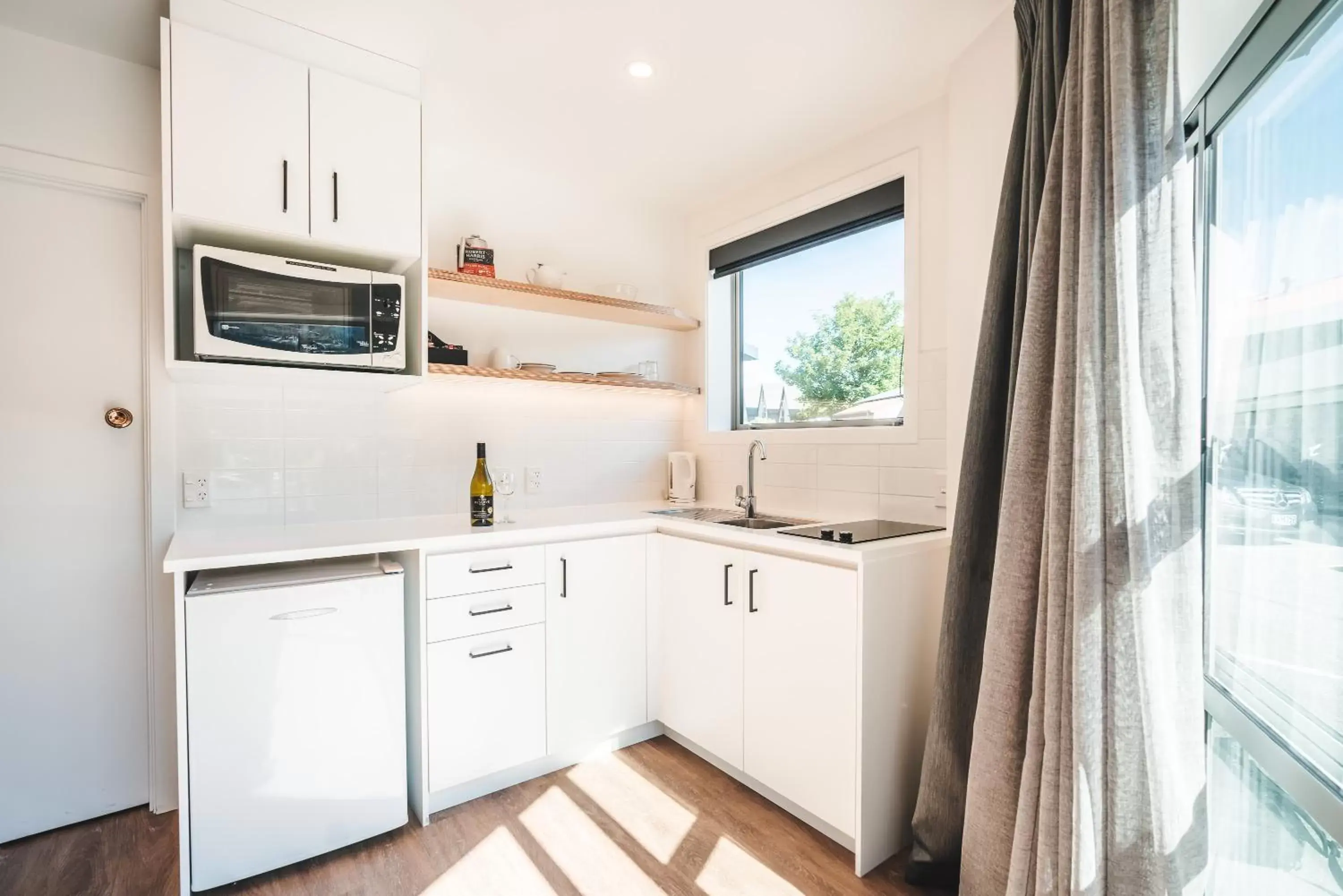 Kitchen or kitchenette, Kitchen/Kitchenette in Blue Peaks Lodge