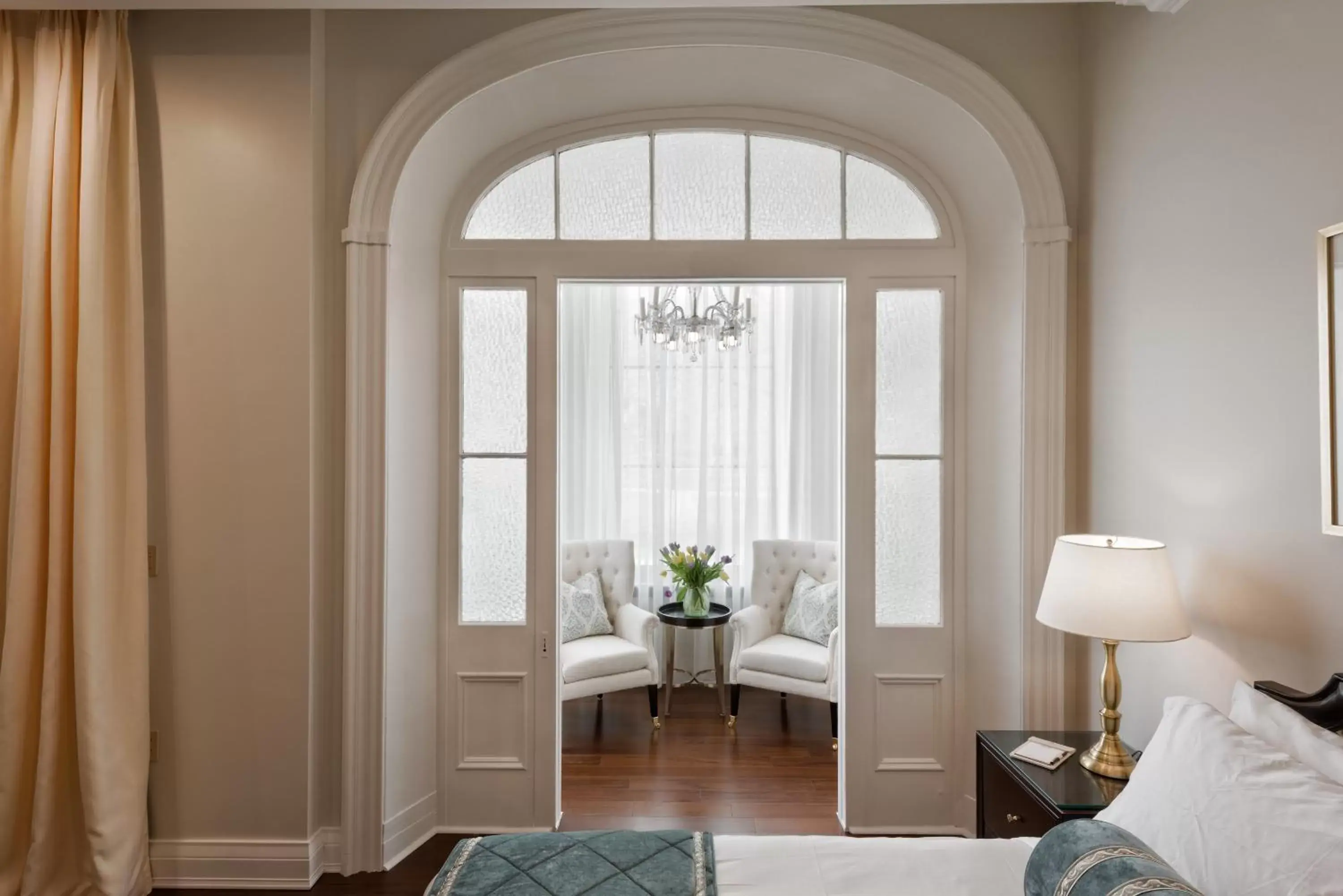 King Studio in Sydney Boutique Inn & Suites King Studio in Sydney Boutique Inn & Suites