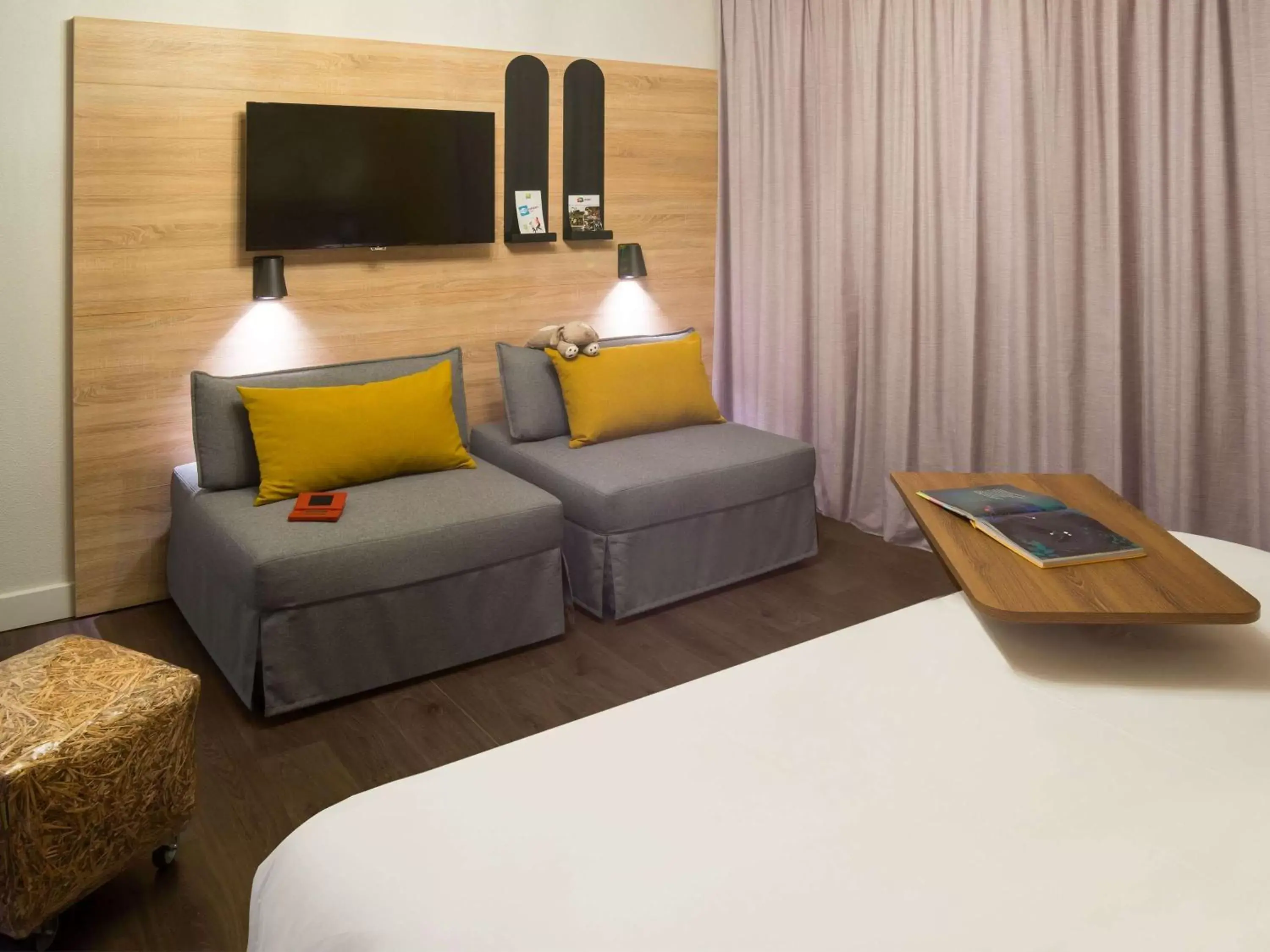 Bedroom, Seating Area in ibis Styles Carcassonne La Cité