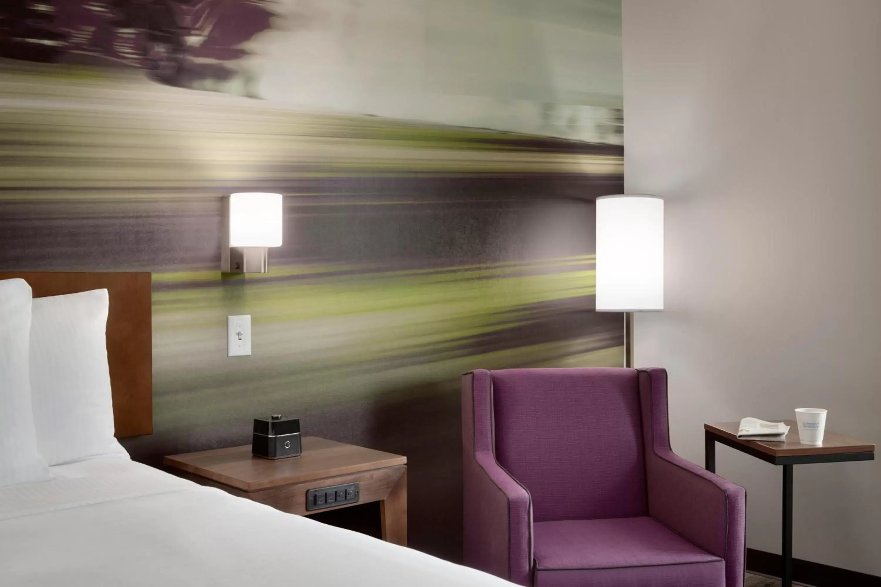 Bedroom, Seating Area in La Quinta Inn & Suites by Wyndham Braselton