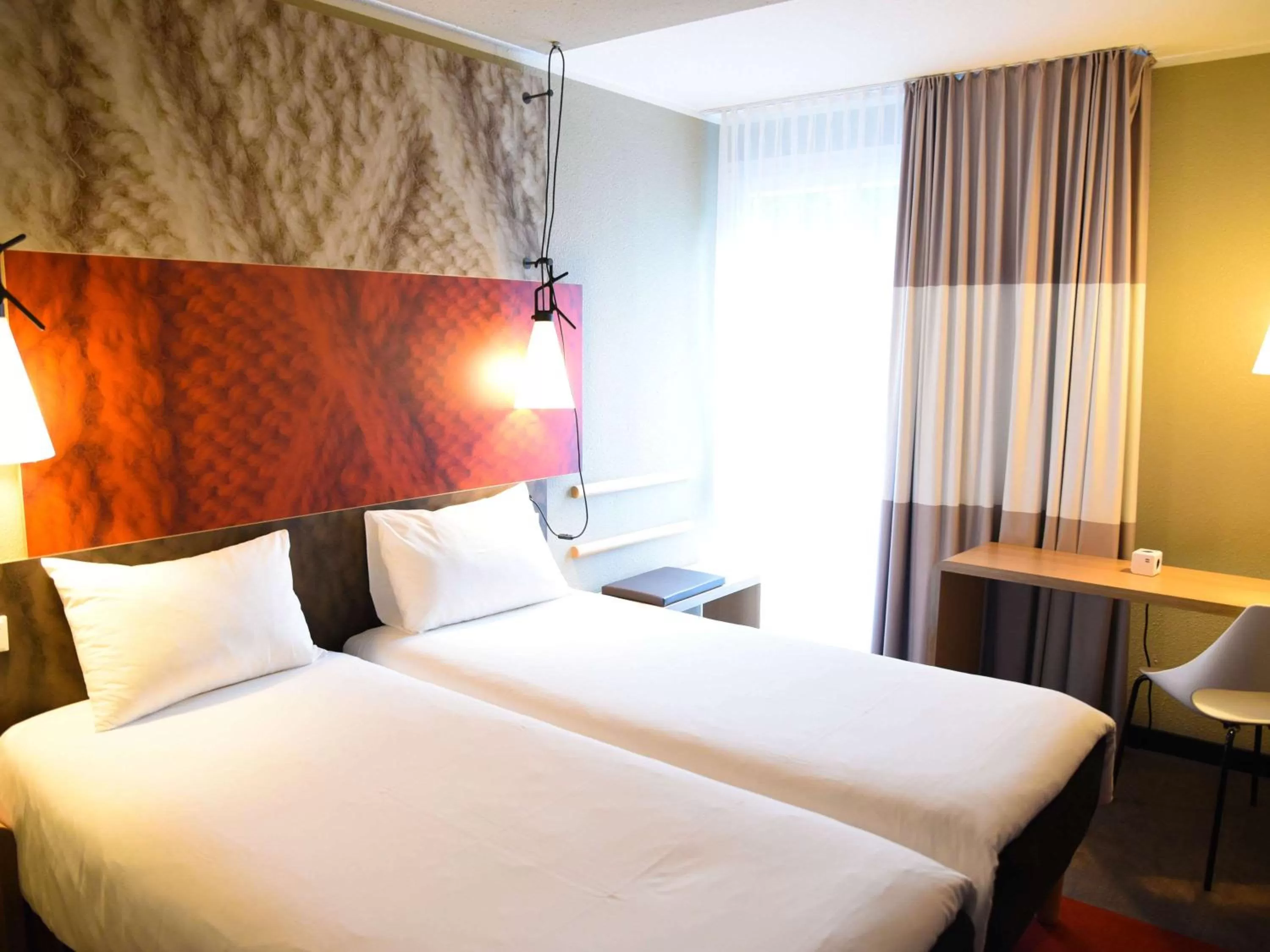 Bed in ibis Aachen Marschiertor - Aix-la-Chapelle