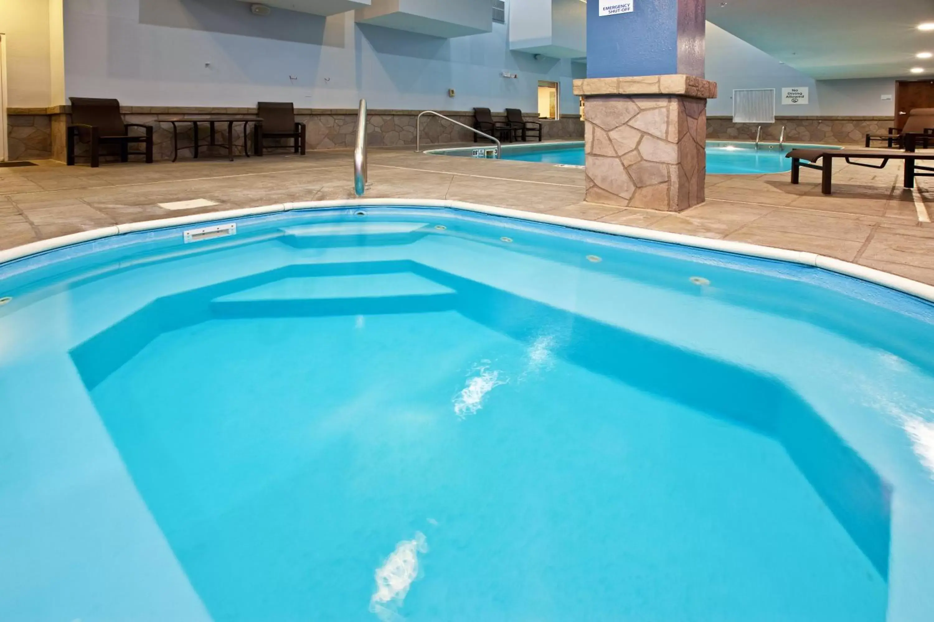 Swimming Pool in Holiday Inn Express Hotel & Suites Bedford, an IHG Hotel