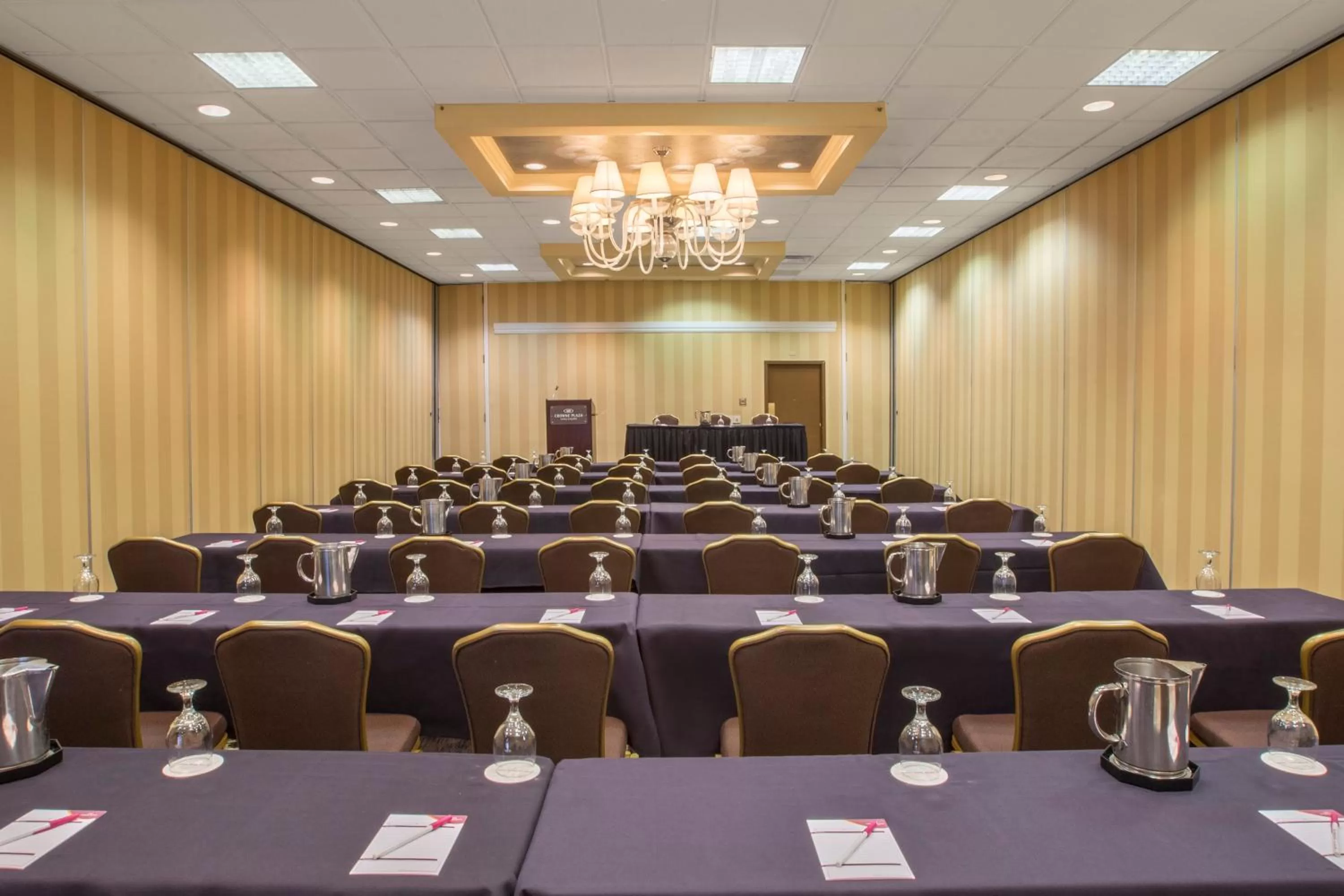 Meeting/conference room in Ramada by Wyndham Cleveland Independence