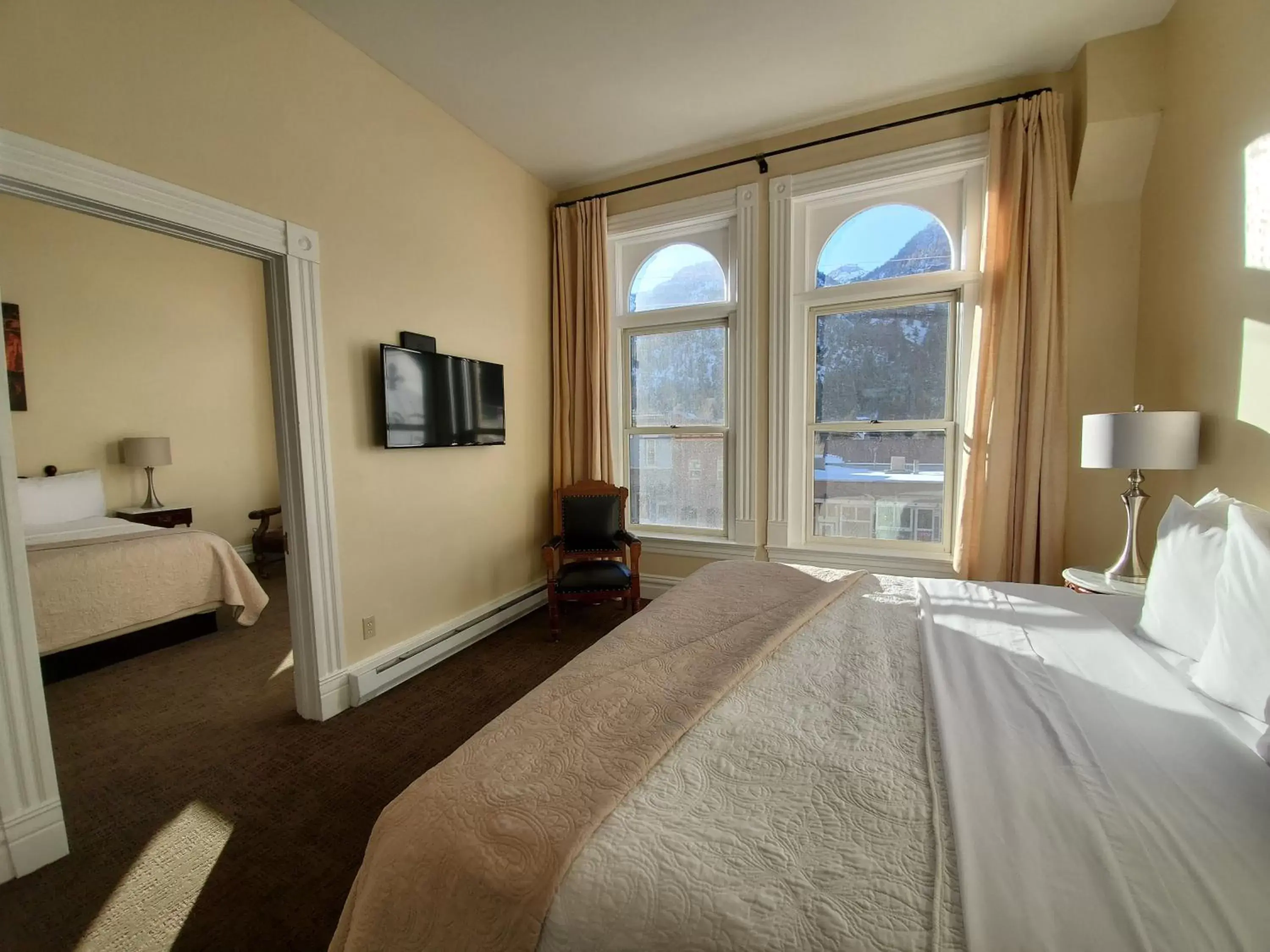 Bedroom, Bed in Hotel Ouray - for 12 years old and over