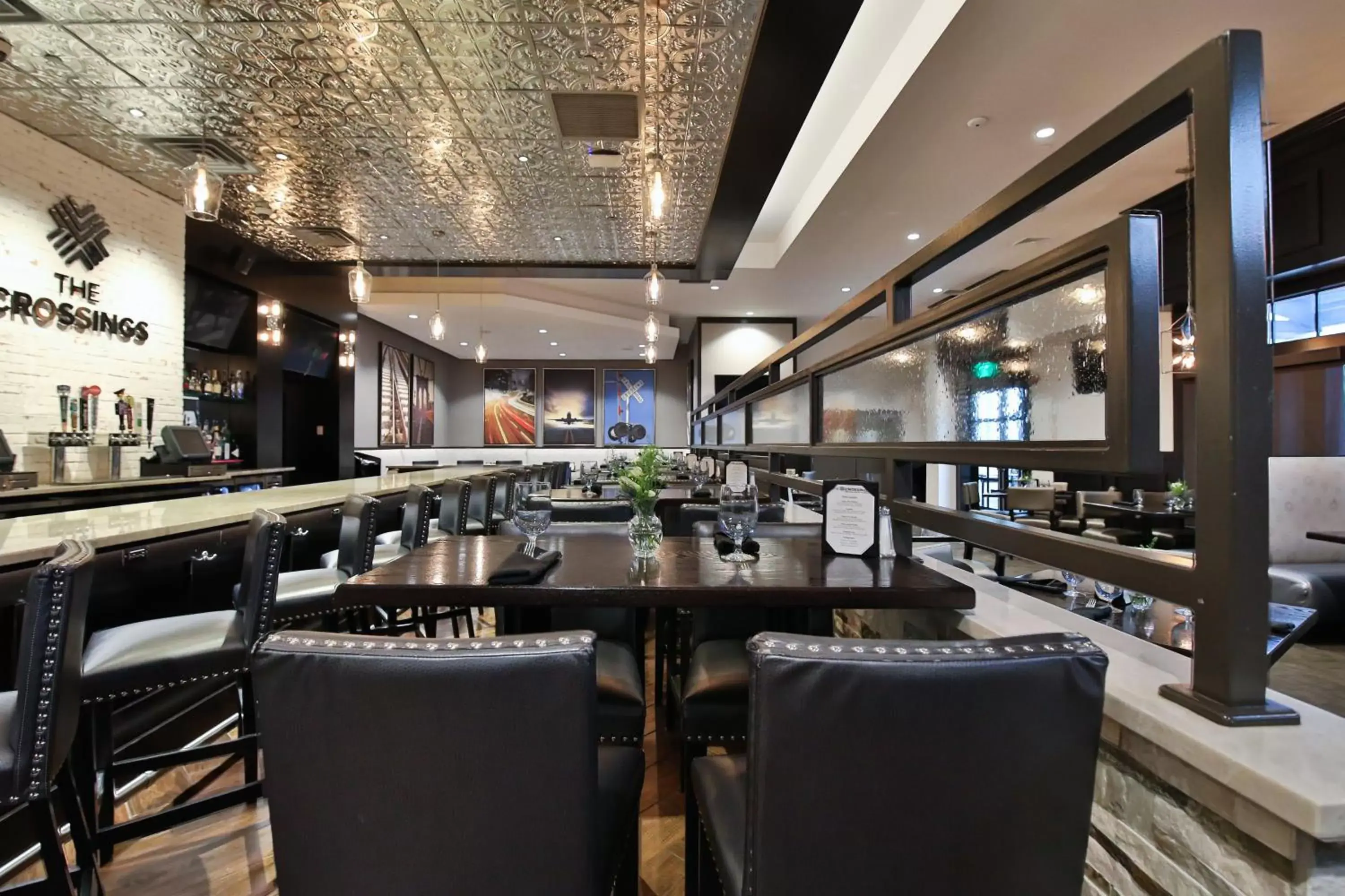 Restaurant/places to eat in Crowne Plaza Providence-Warwick (Airport) by IHG Restaurant/places to eat in Crowne Plaza Providence-Warwick (Airport) by IHG