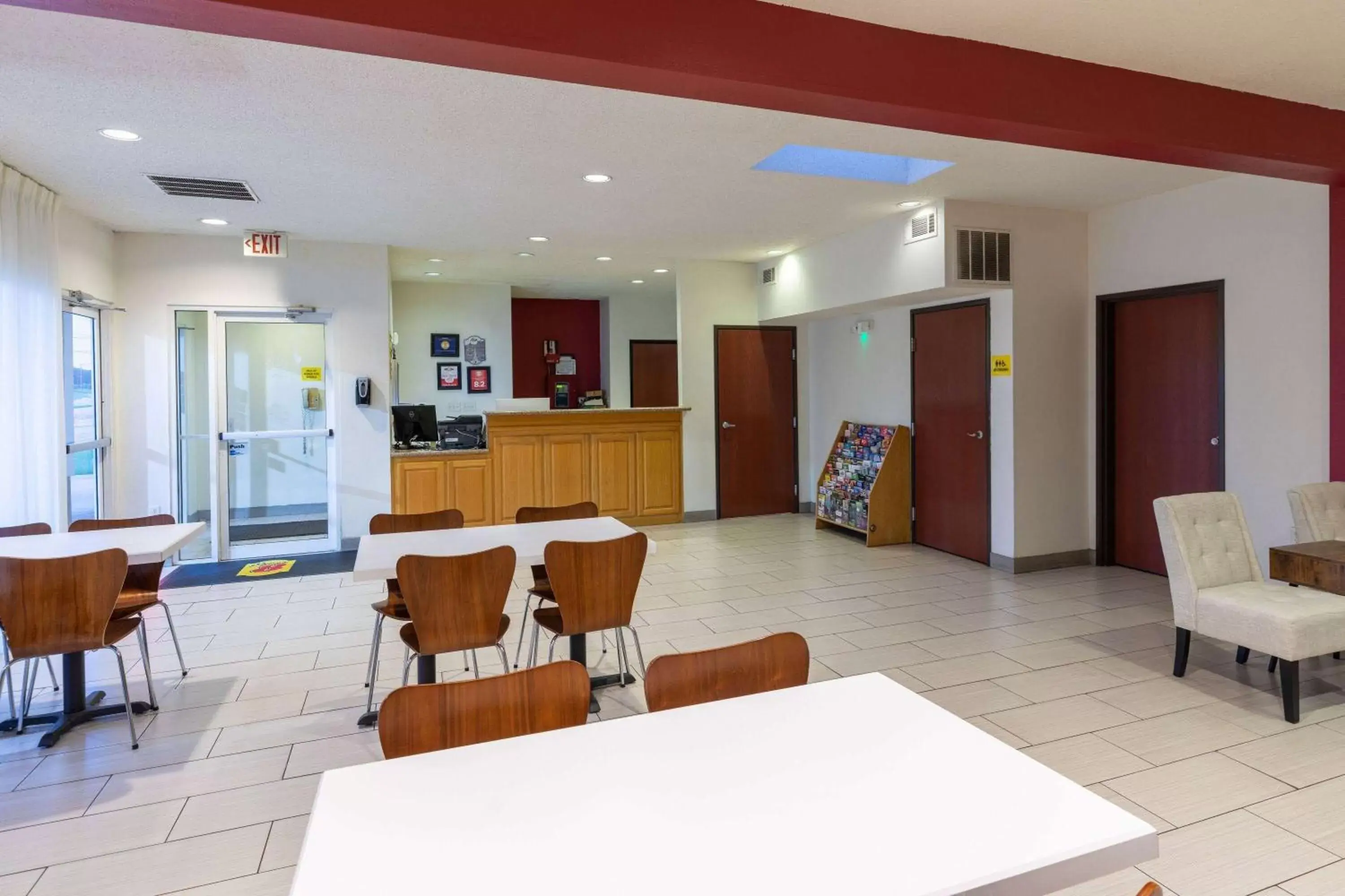 Lobby or reception in Super 8 by Wyndham Garland Rowlett East Dallas Area Lobby or reception in Super 8 by Wyndham Garland Rowlett East Dallas Area