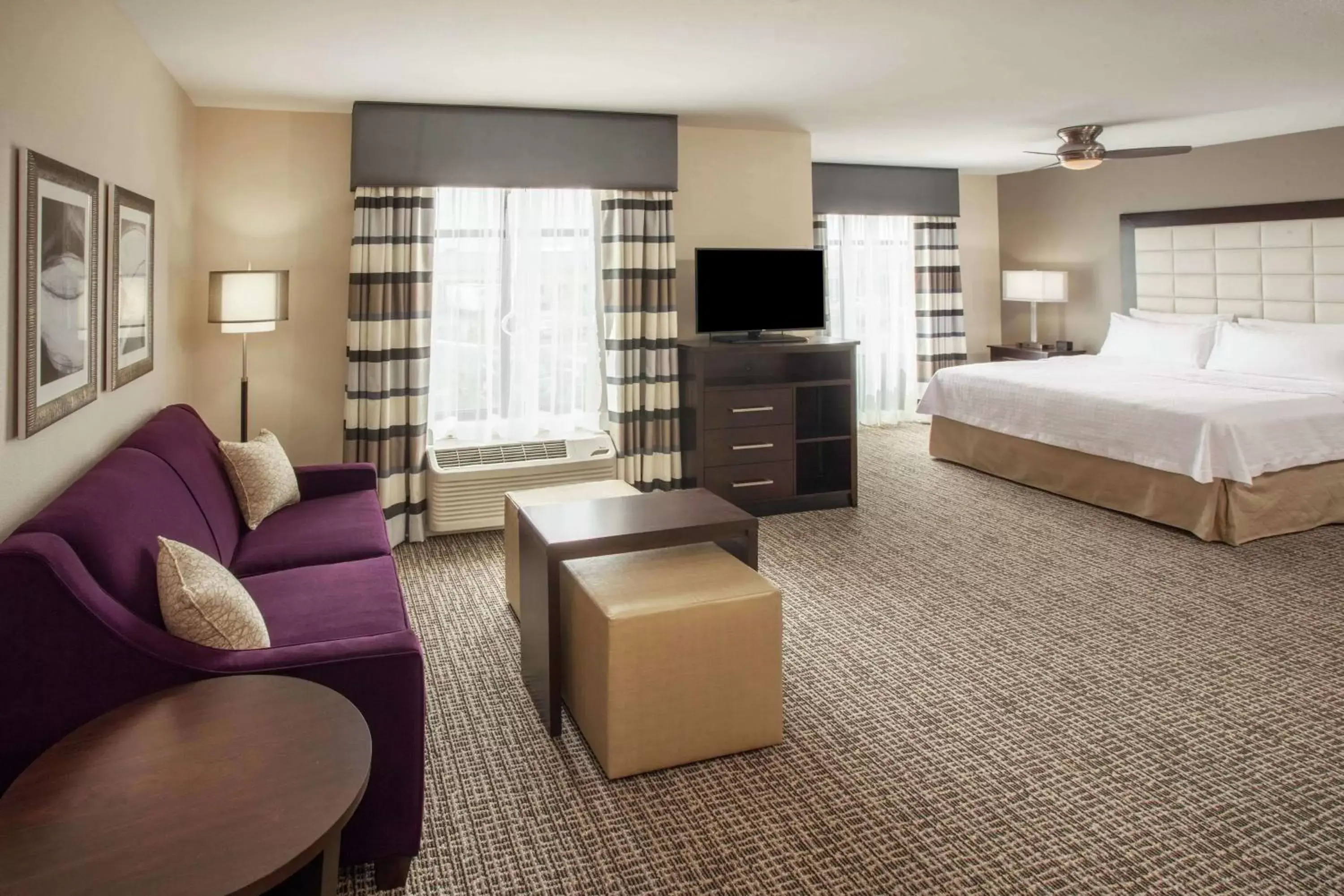 Bedroom in Homewood Suites by Hilton Munster