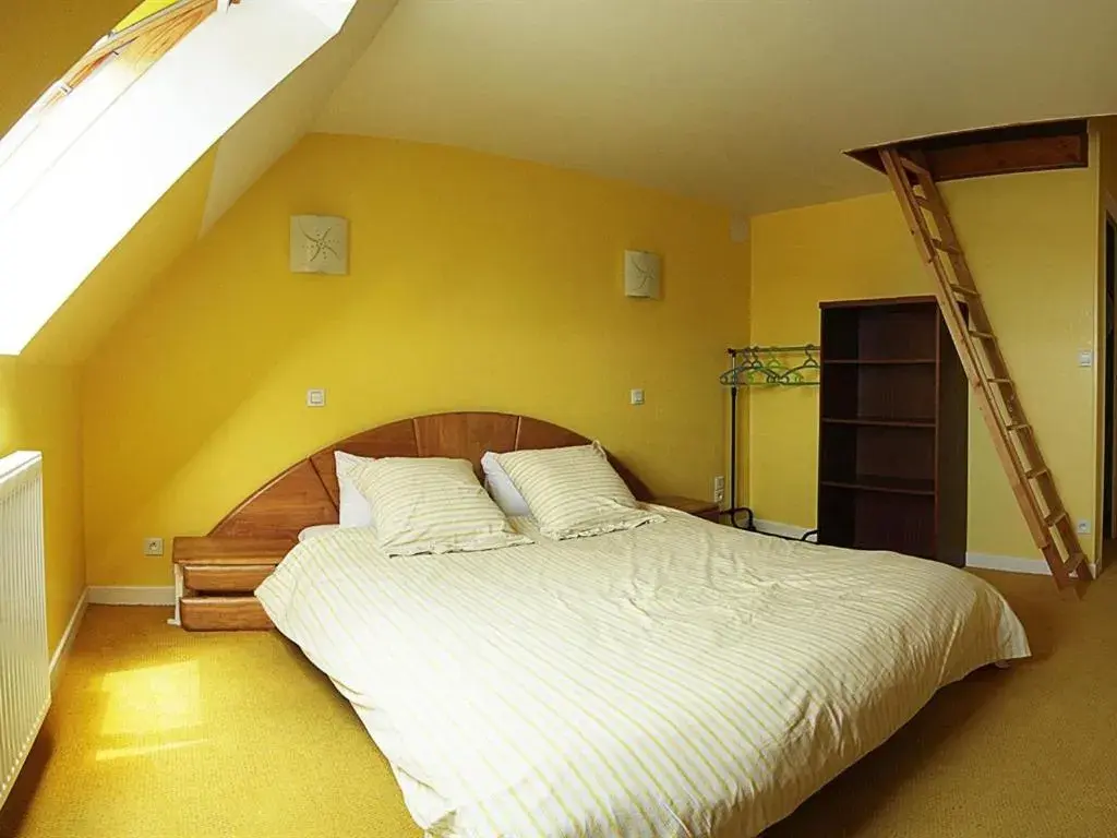 Bedroom, Bed in Les Chambres du Sillon