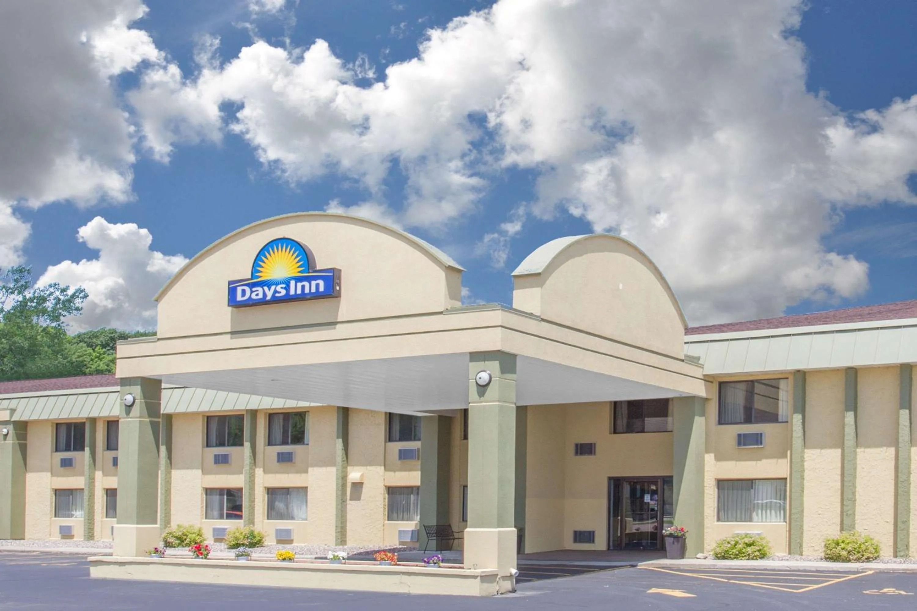Days Inn by Wyndham Portage Cascade Mountain area