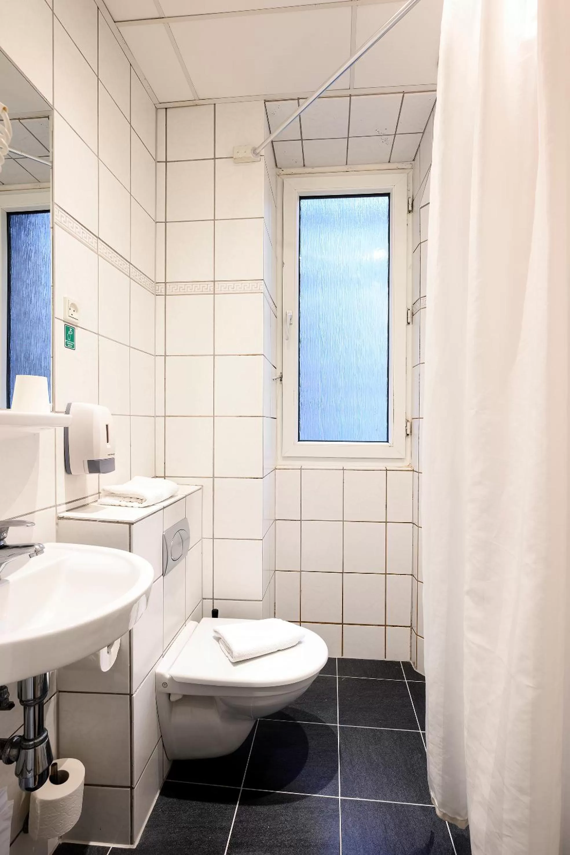 Bathroom in Go Hotel Saga