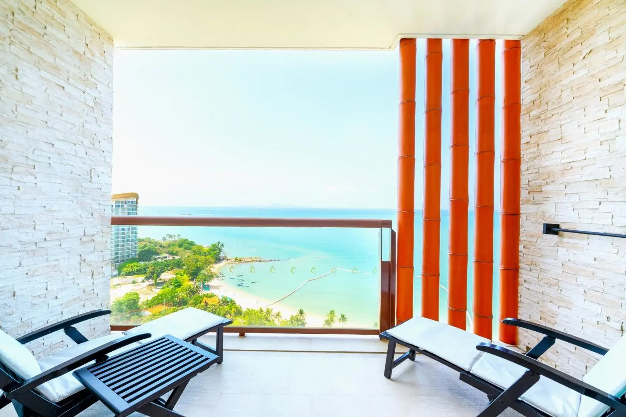 Photo of the whole room, Sea View in Centara Grand Mirage Beach Resort Pattaya - SHA Extra Plus