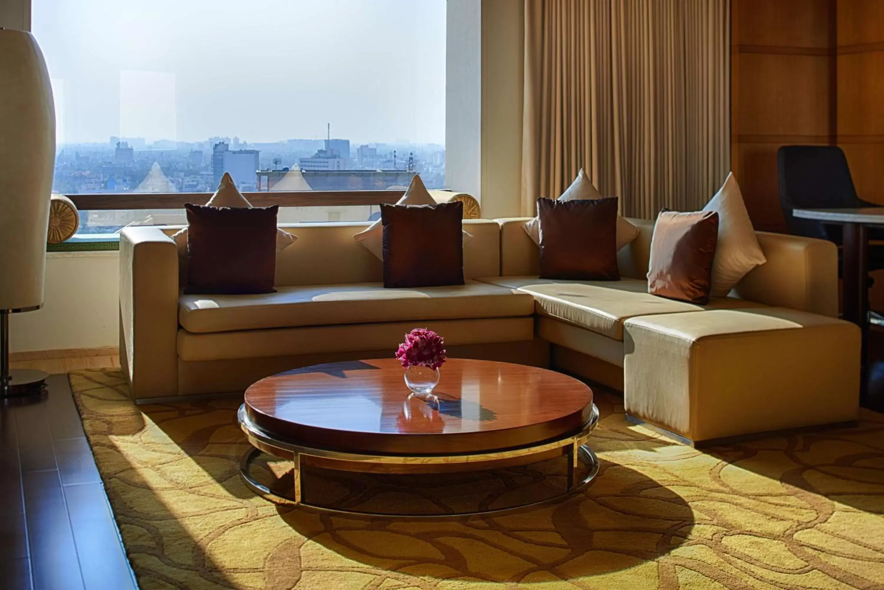 Photo of the whole room, Seating Area in Hyatt Regency Chennai