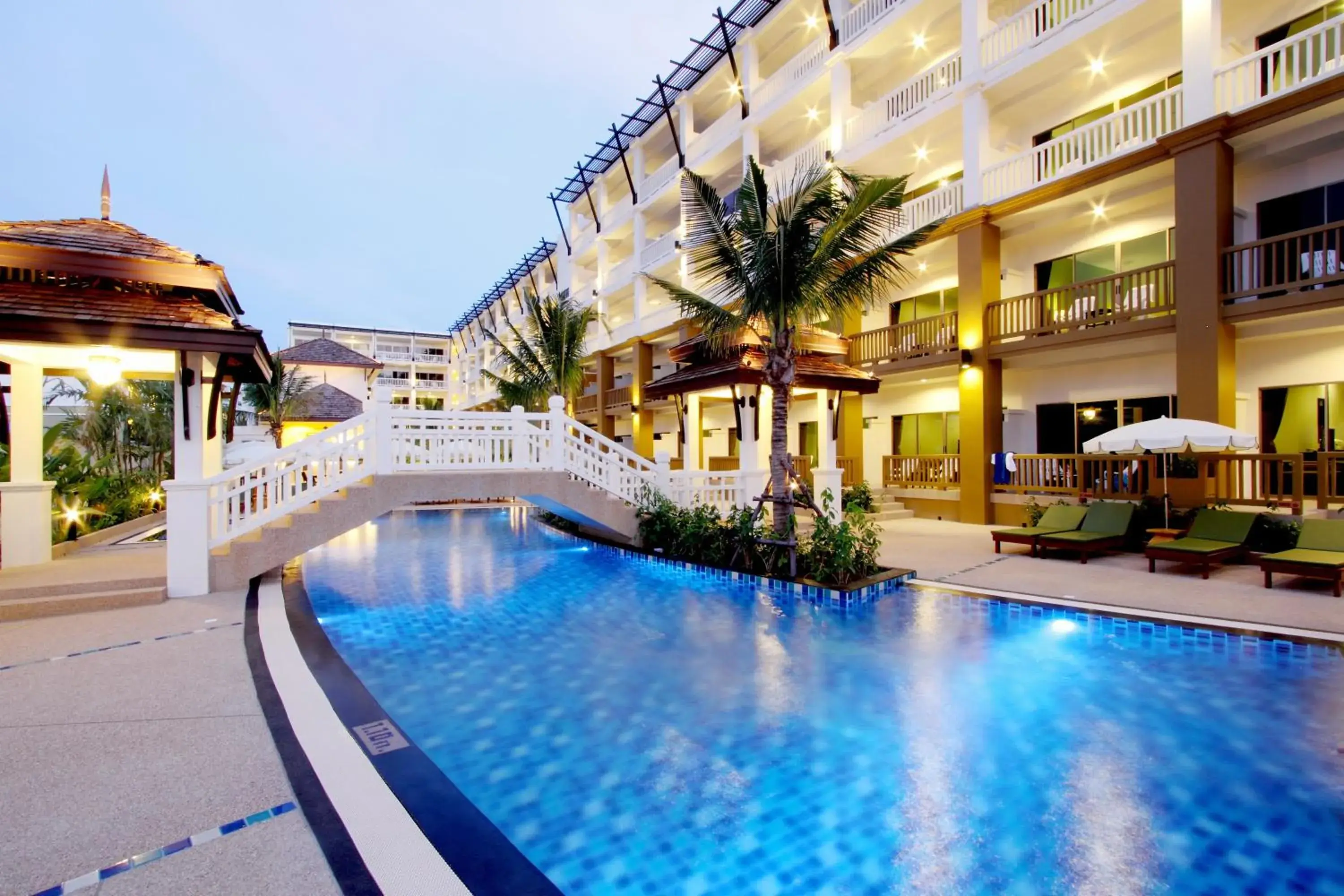 Swimming pool in Kata Sea Breeze Resort - SHA Plus Swimming pool in Kata Sea Breeze Resort - SHA Plus