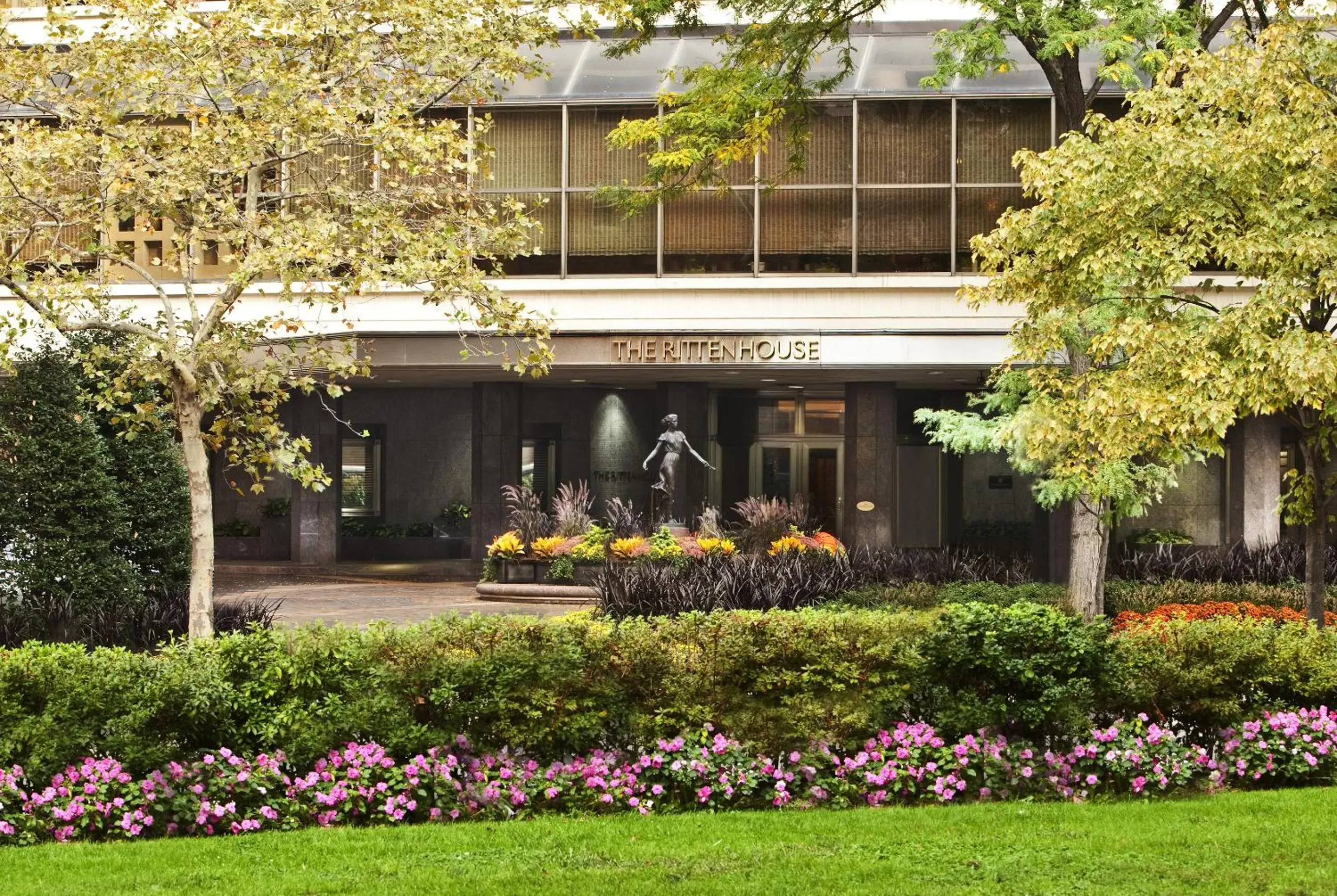 Facade/entrance in The Rittenhouse Hotel