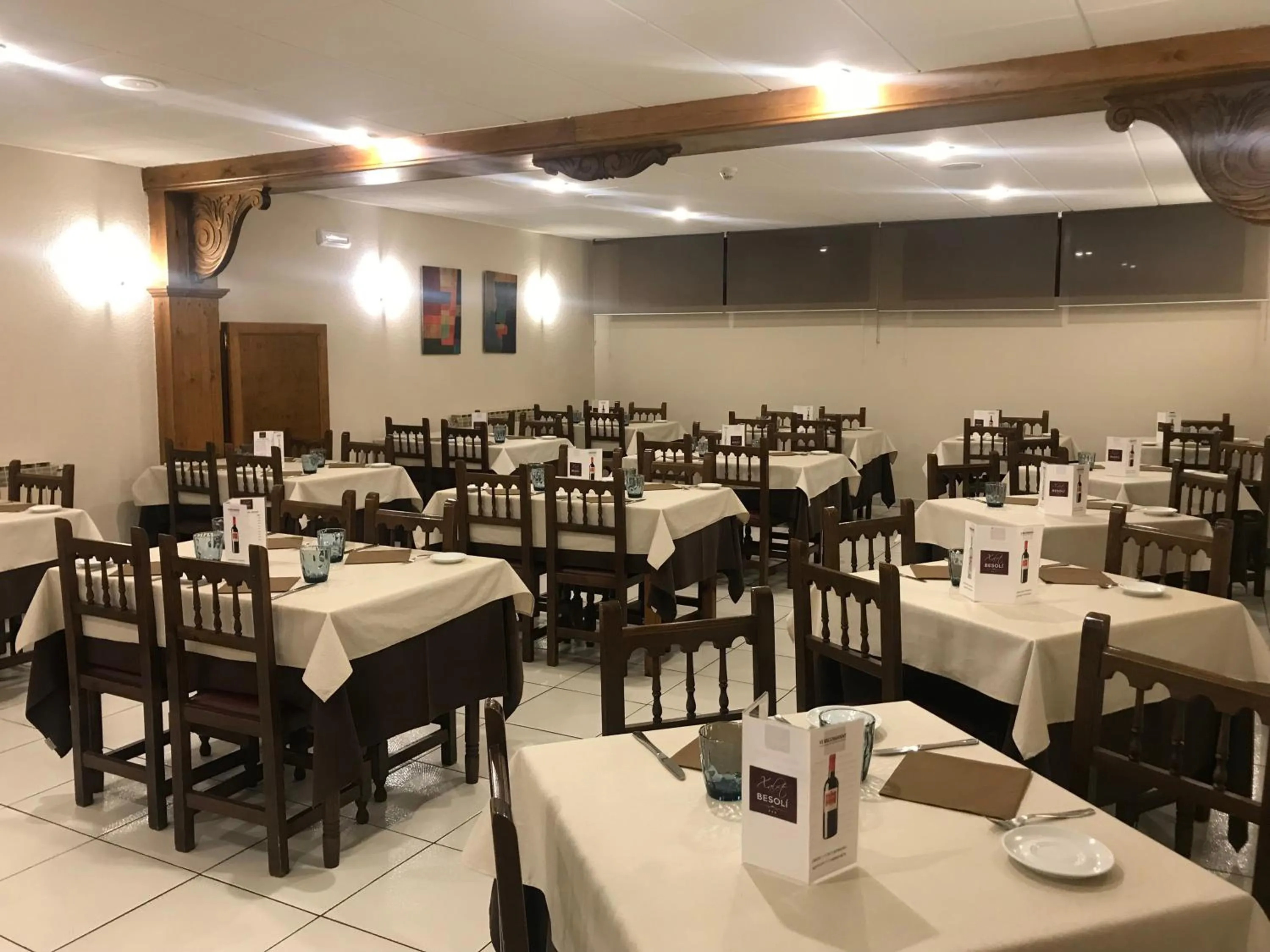 Restaurant/places to eat in Xalet Besolí