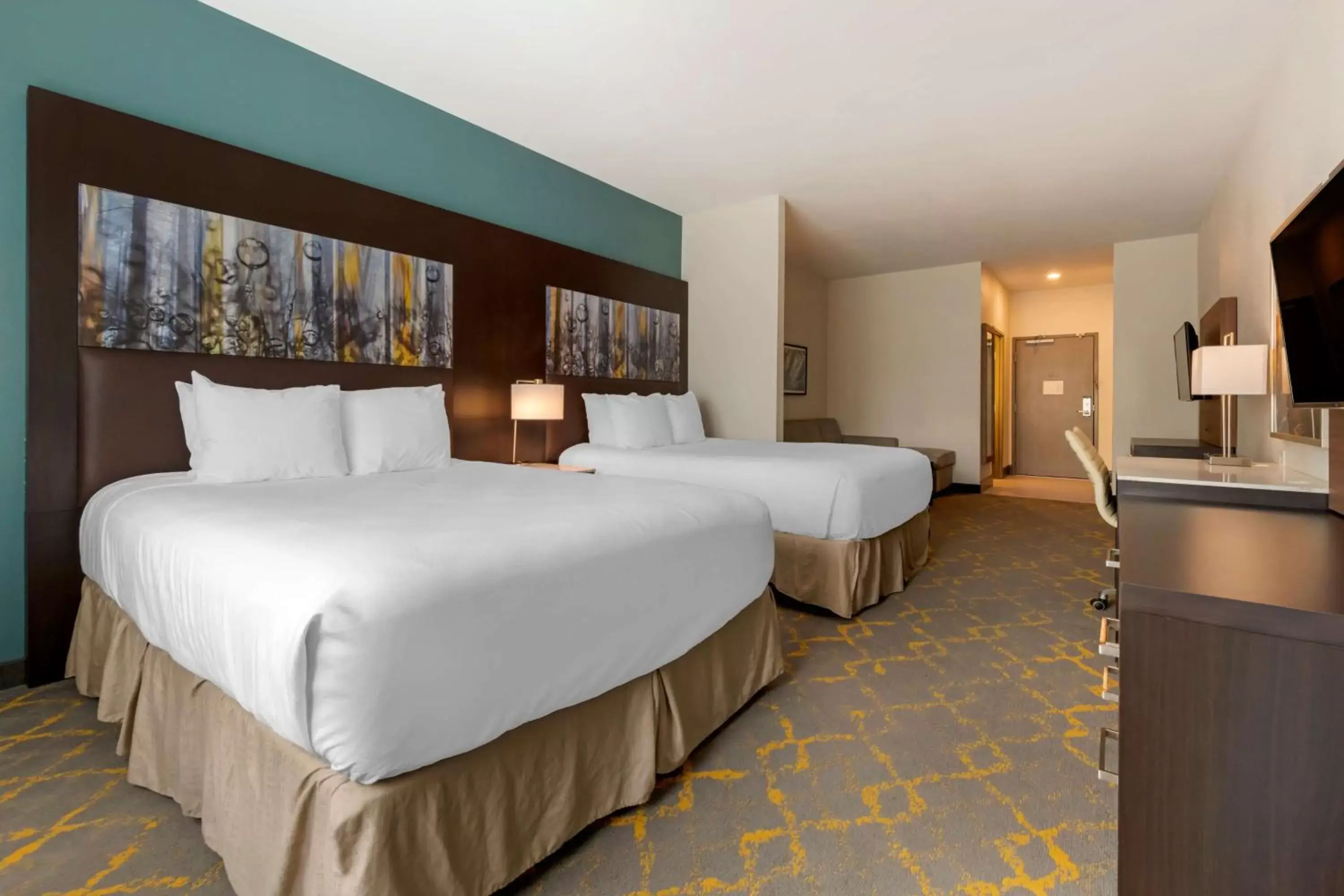 Bedroom, Bed in Best Western Plus Isanti Bedroom, Bed in Best Western Plus Isanti