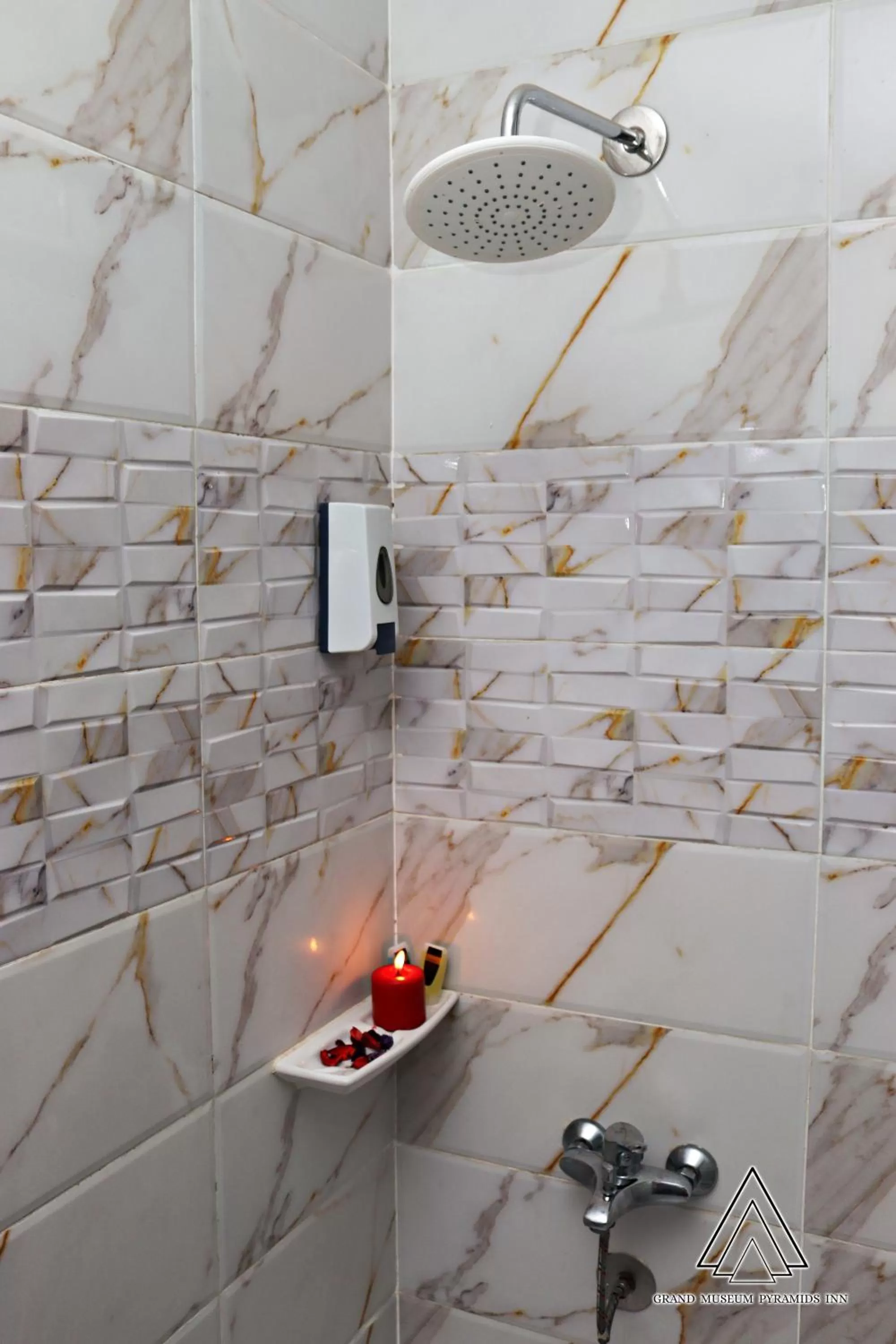 Grand Museum Pyramids Inn