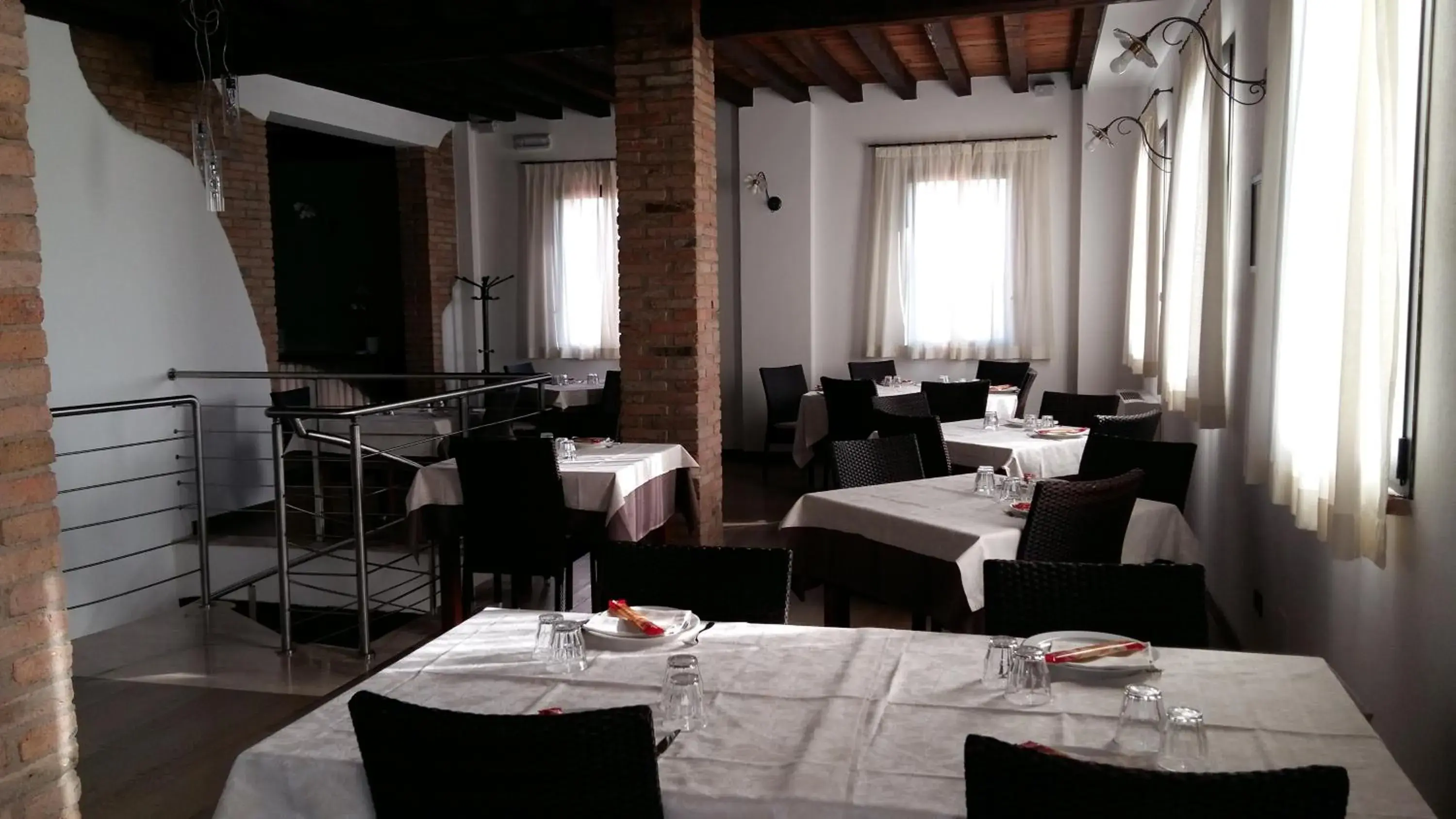 Restaurant/Places to Eat in Hotel La Vecchia Reggio