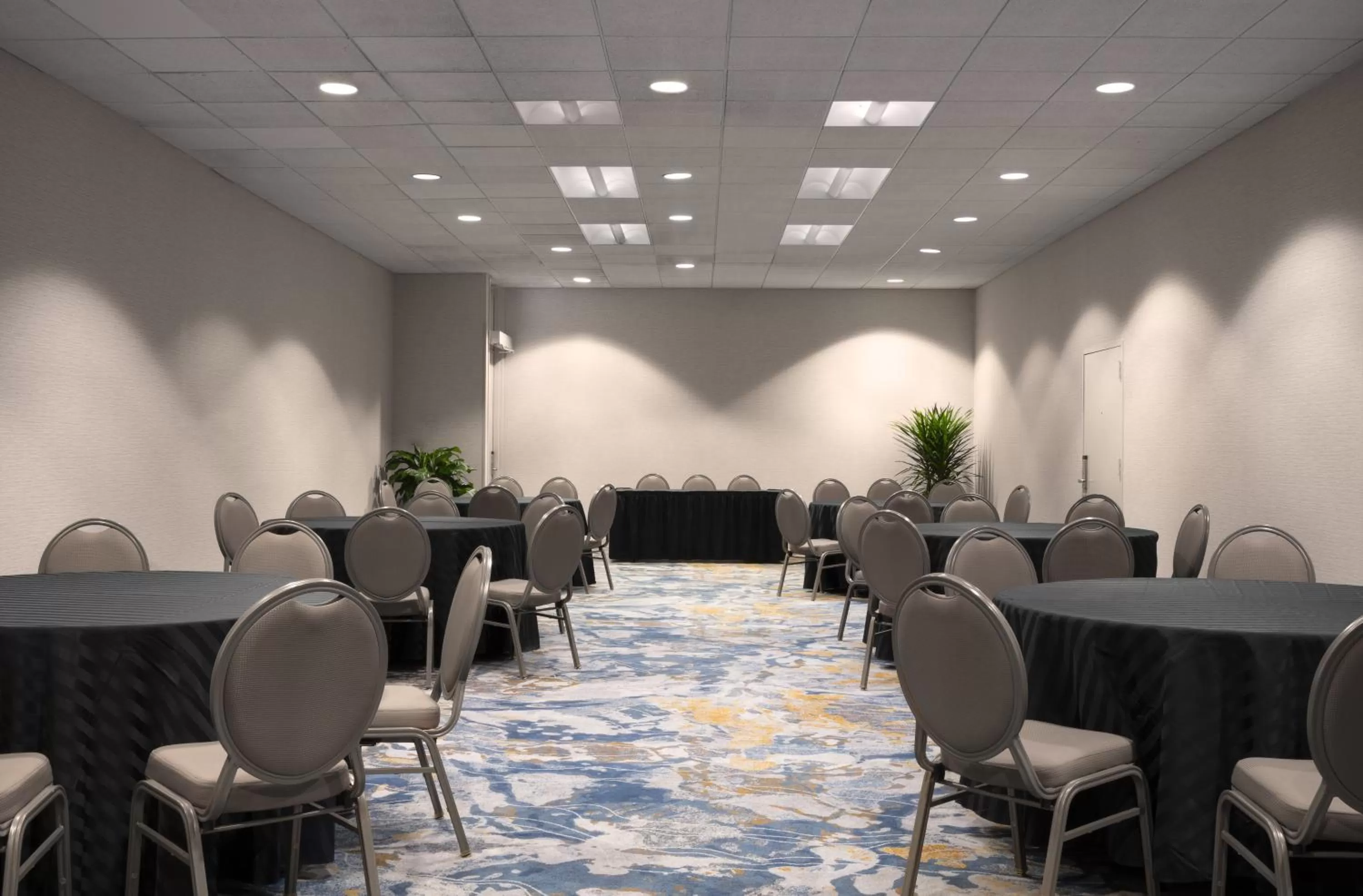 Meeting/conference room in voco Chicago Downtown - Riverwalk by IHG