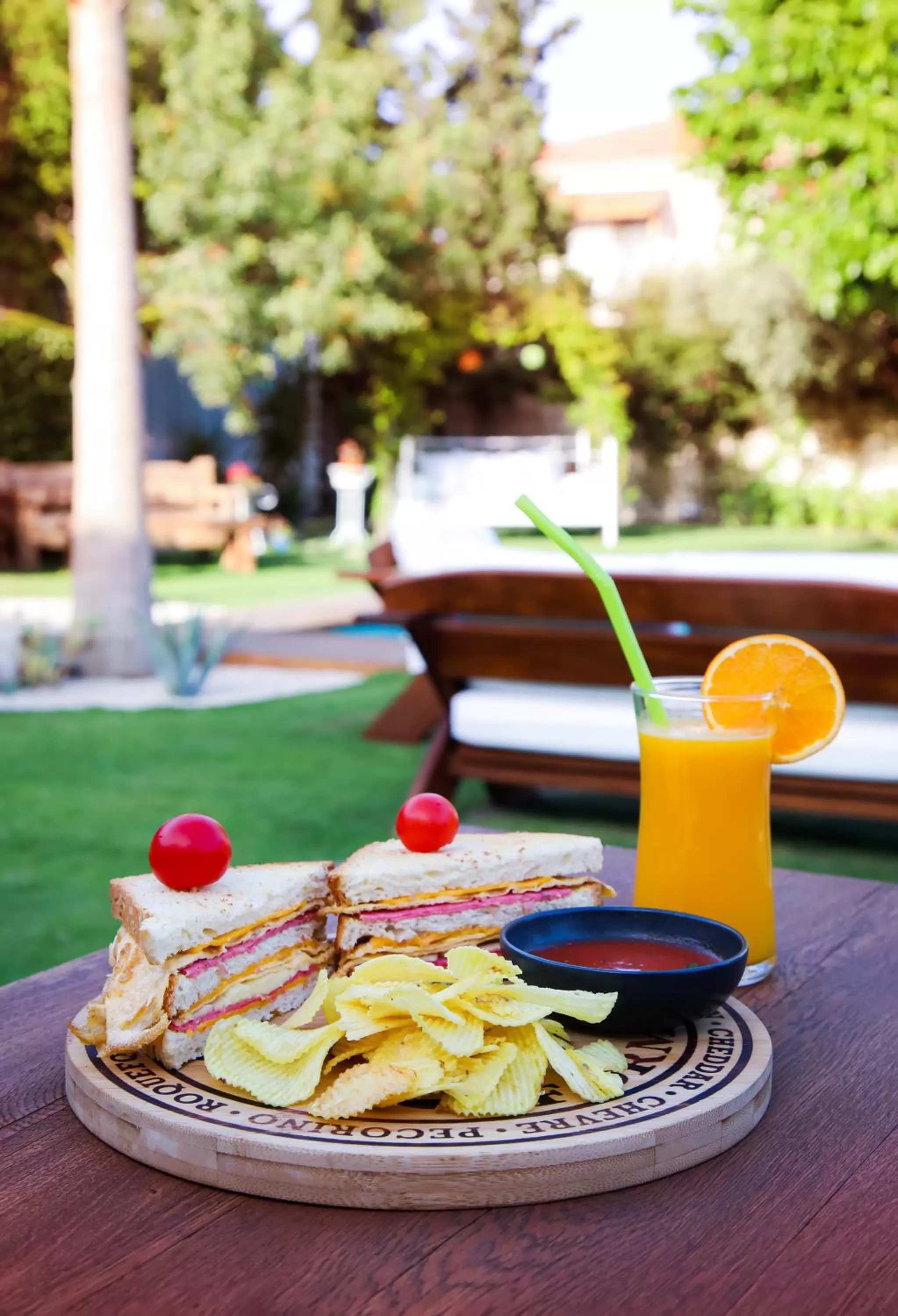 Food and drinks in Cadde 75 Luxury Hotel - Alaçatı