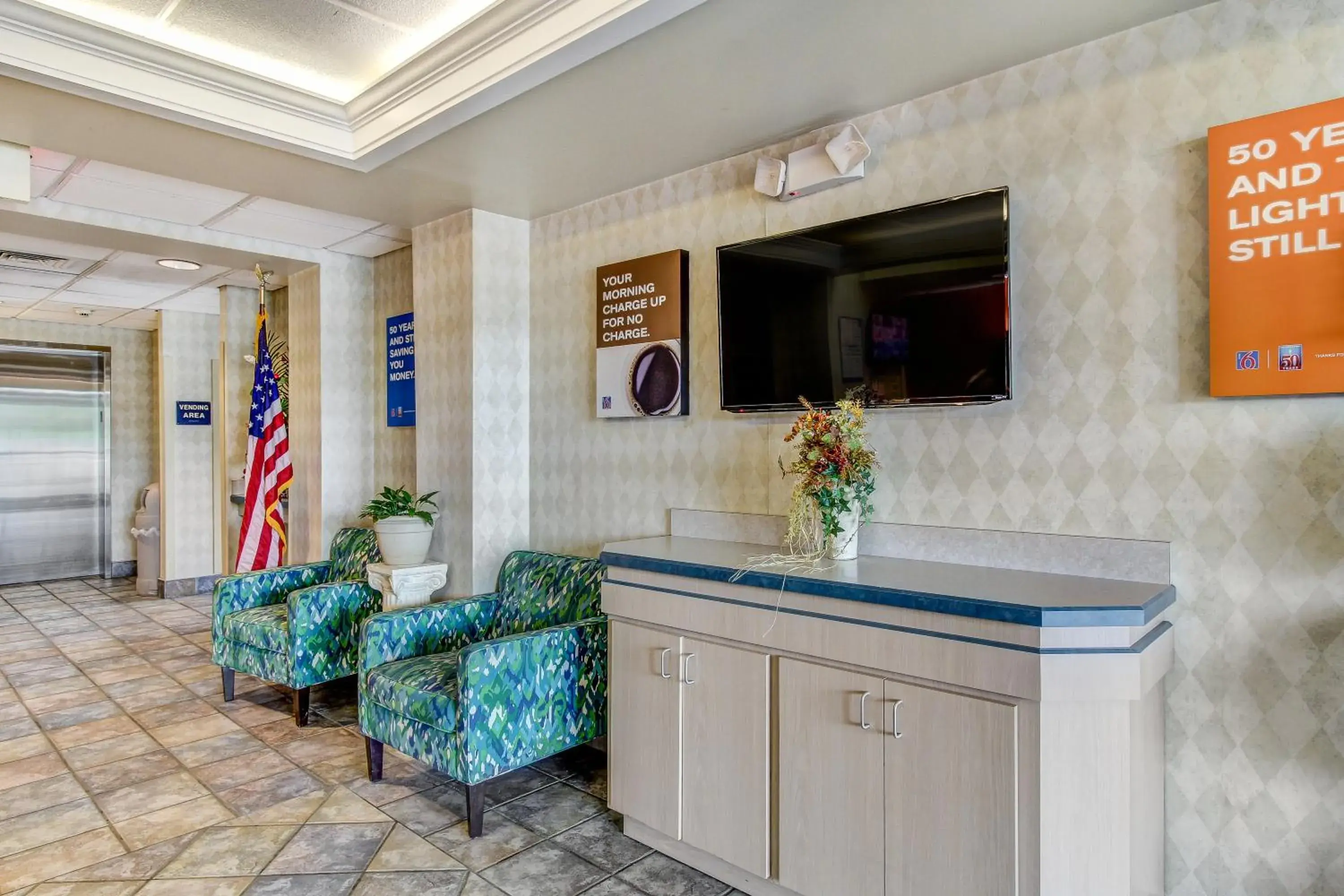 Lobby or reception, TV/Entertainment Center in Motel 6-Medina, OH - Cleveland