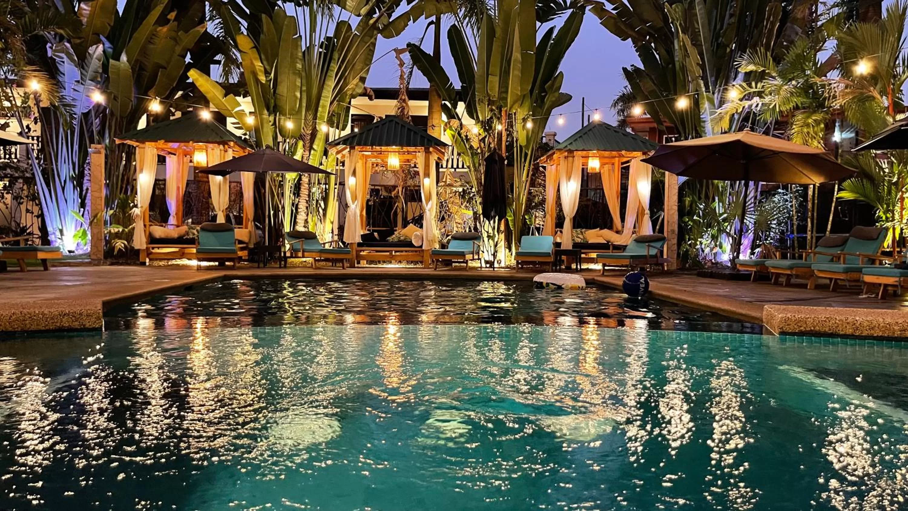 Swimming pool in Oceano Boutique Hotel & Bistró