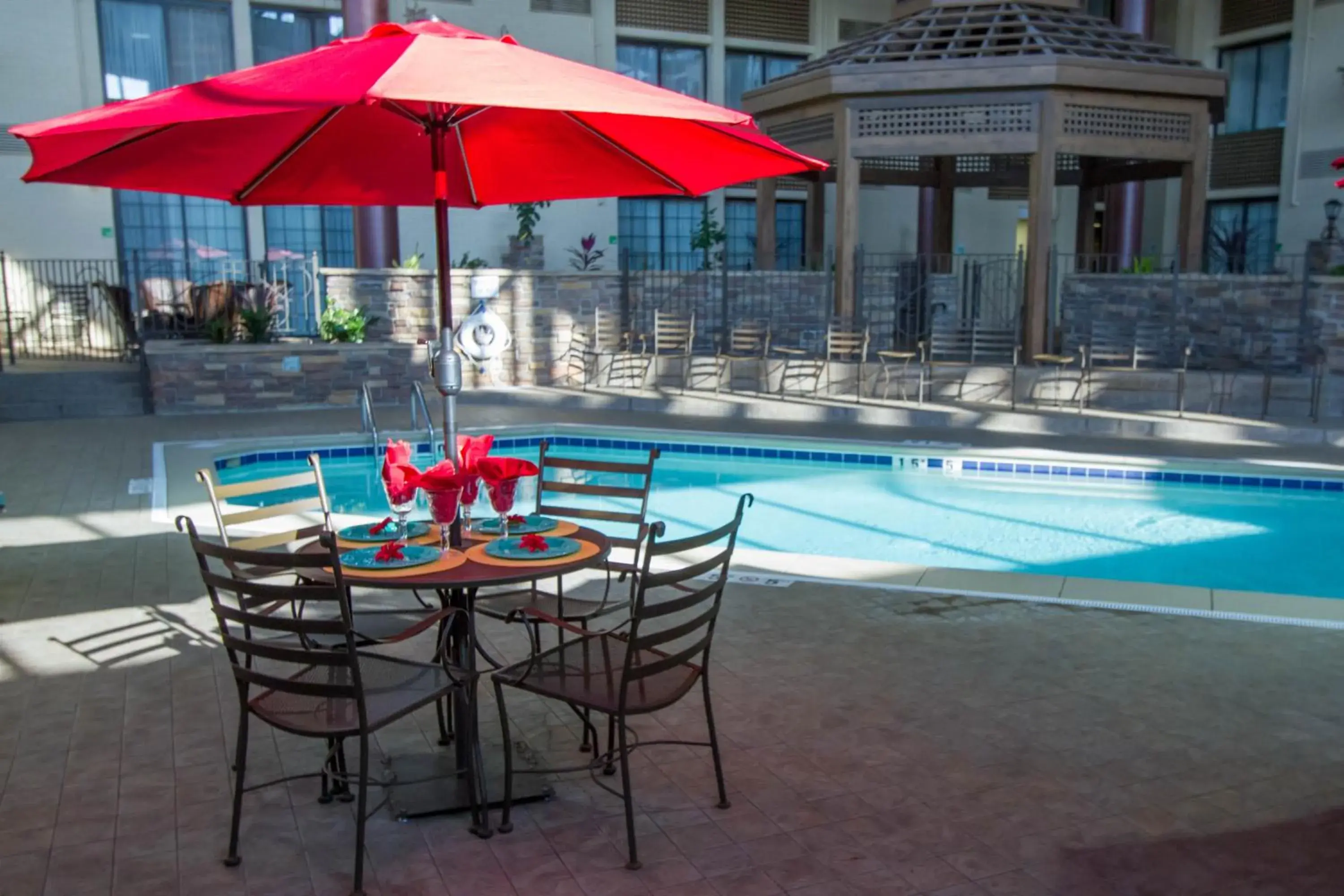 Swimming Pool in Holiday Inn Bloomington Airport South- Mall Area