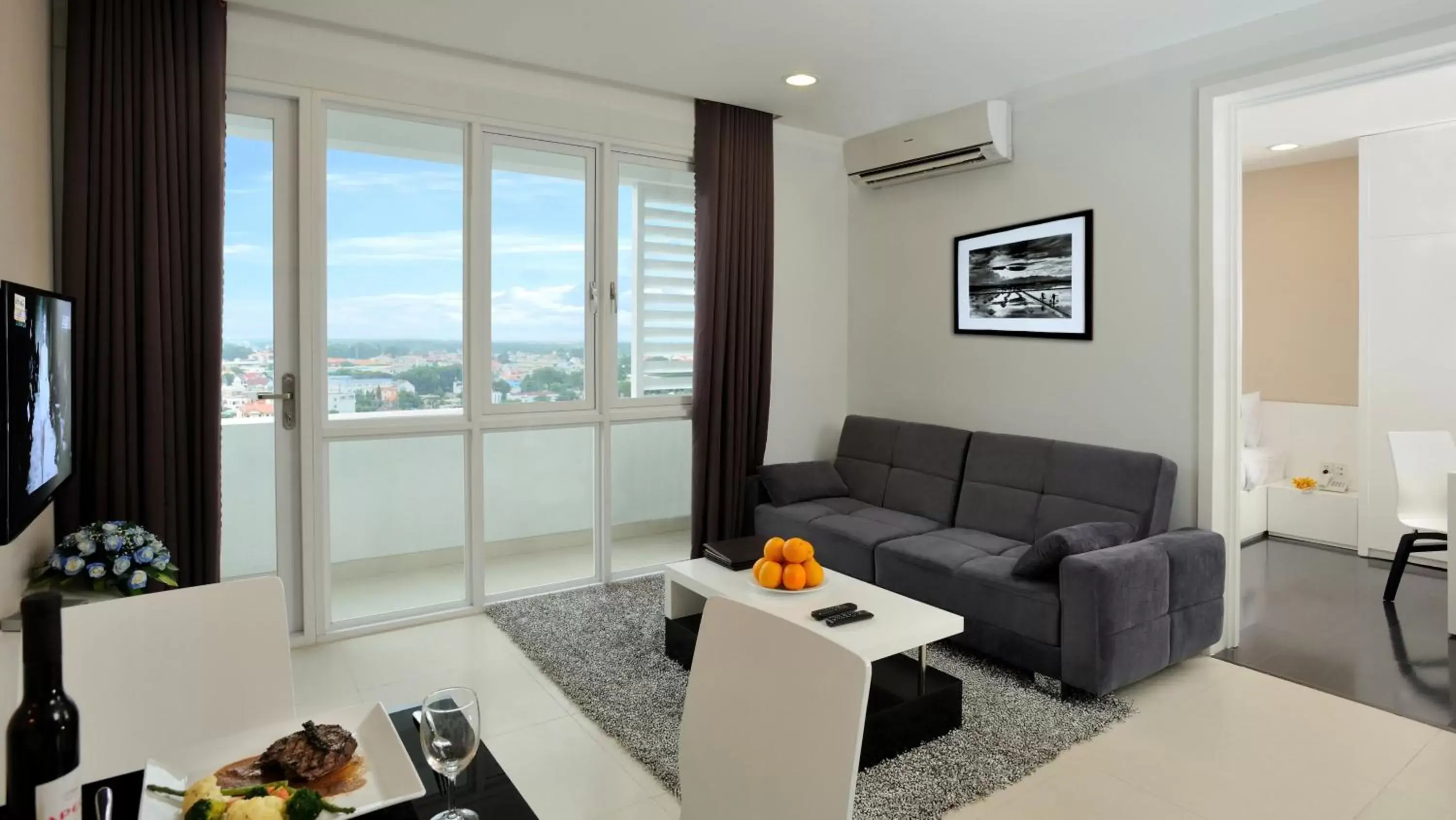 Living room, Seating Area in Becamex Hotel Thu Dau Mot