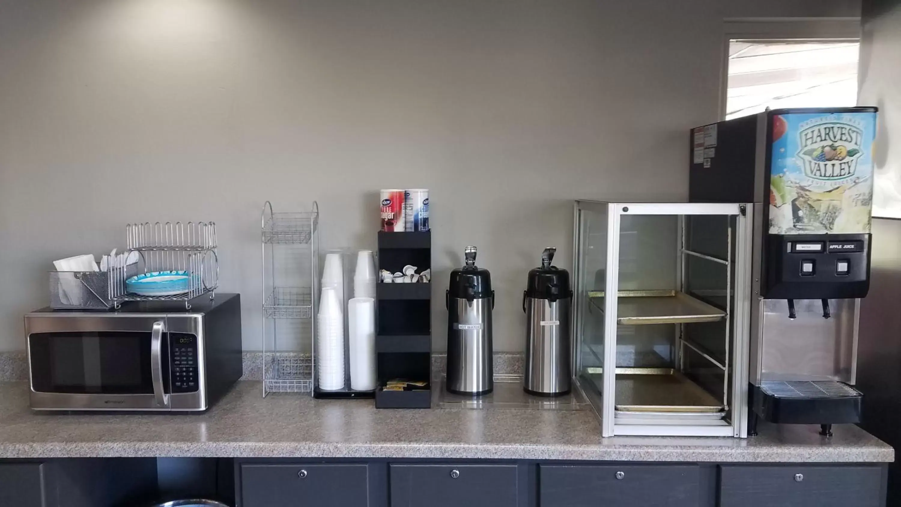 Coffee/tea facilities in Americas Best Value Inn St. Louis Downtown