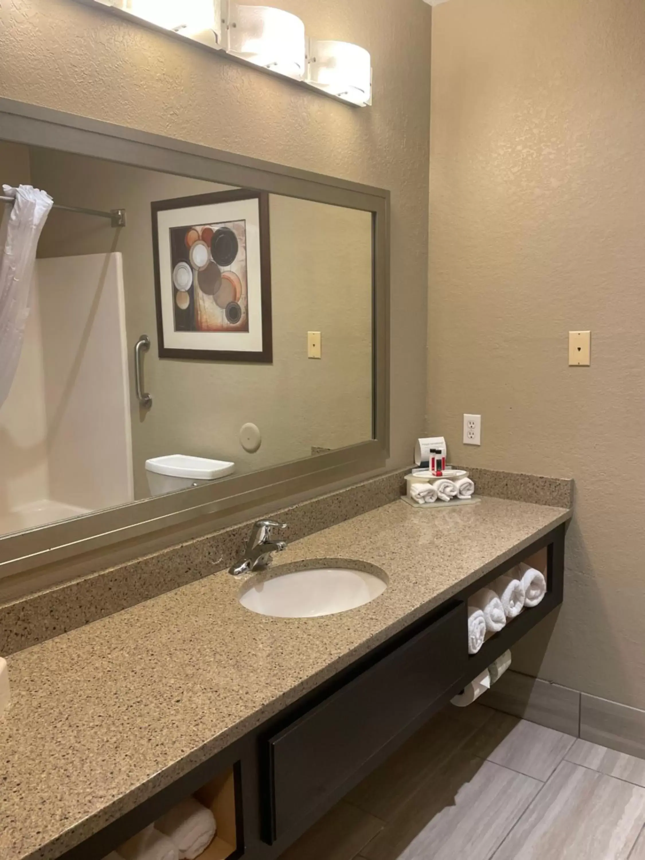 Bathroom in Days Inn & Suites by Wyndham La Crosse-Onalaska