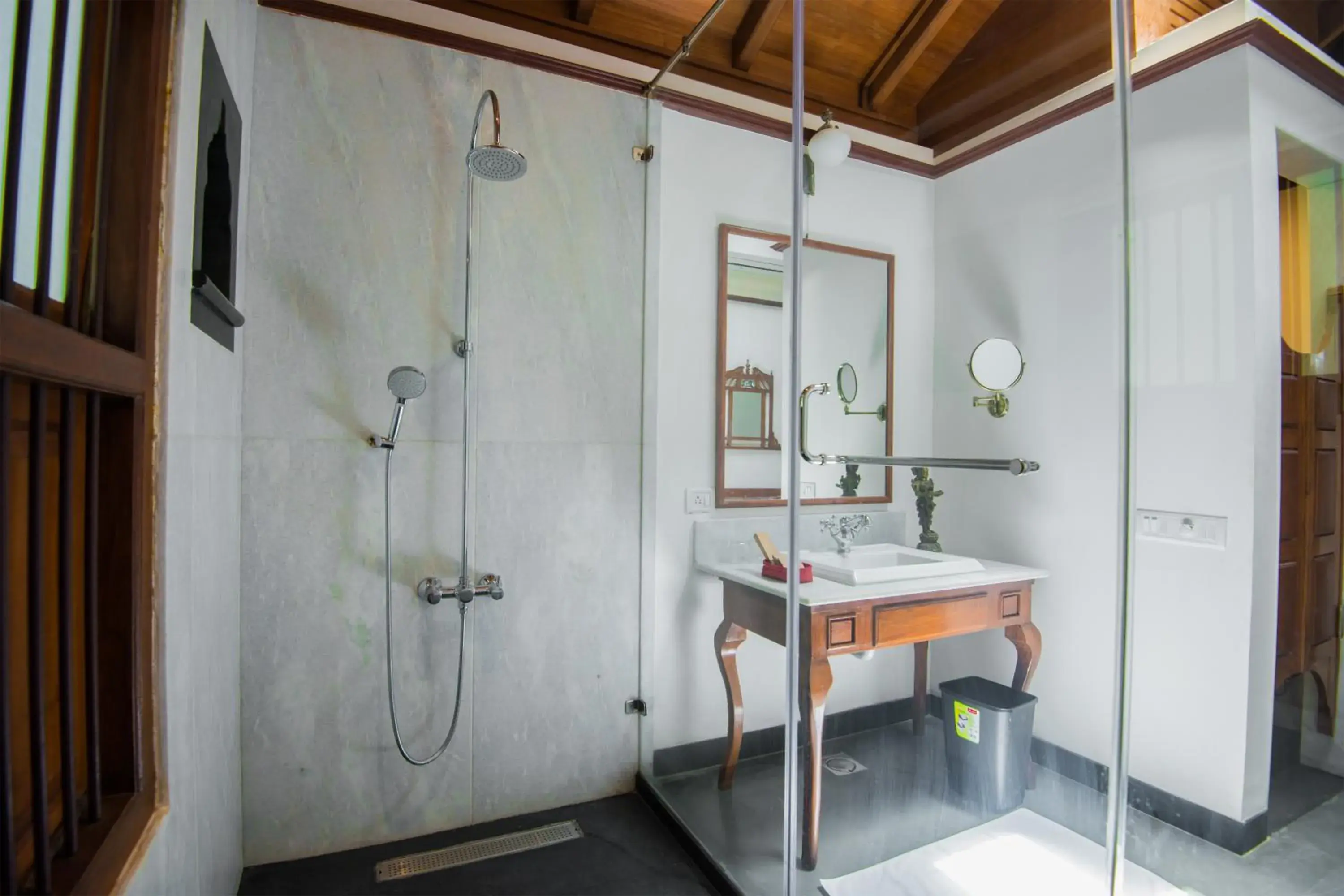 Bathroom in Svatma Heritage Hotel