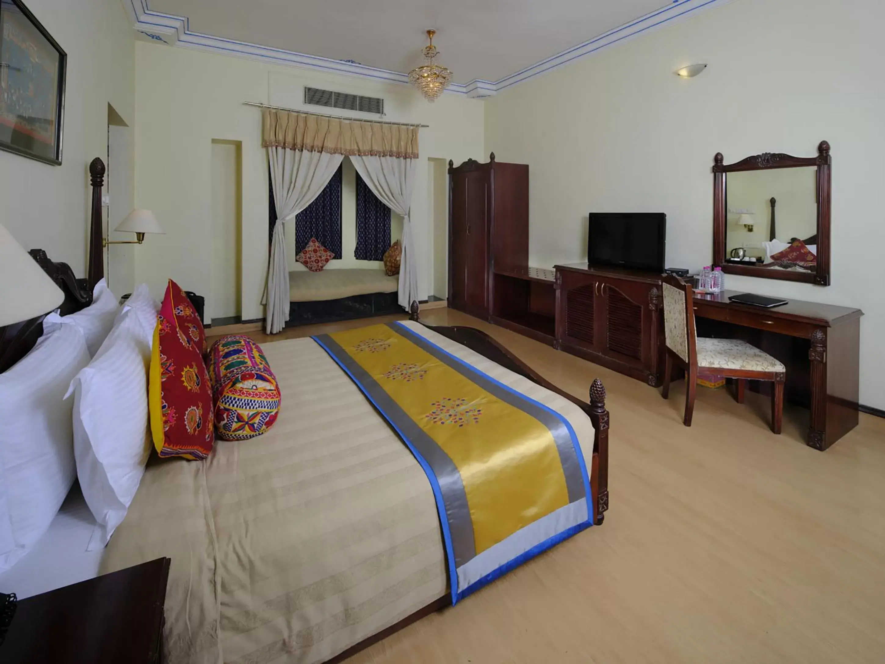 Bedroom, Bed in juSTa Rajputana Resort & Spa