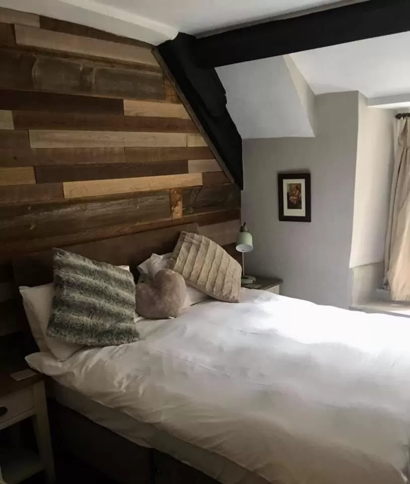 Bed in The George Hotel