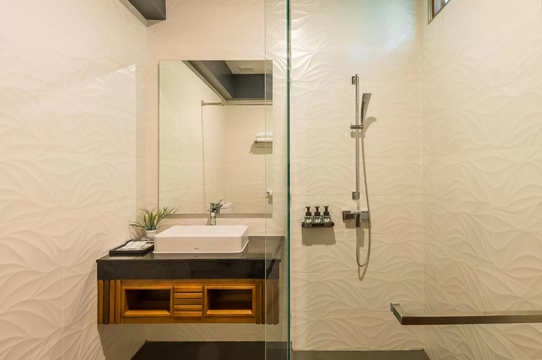 Shower in Loy Chalet