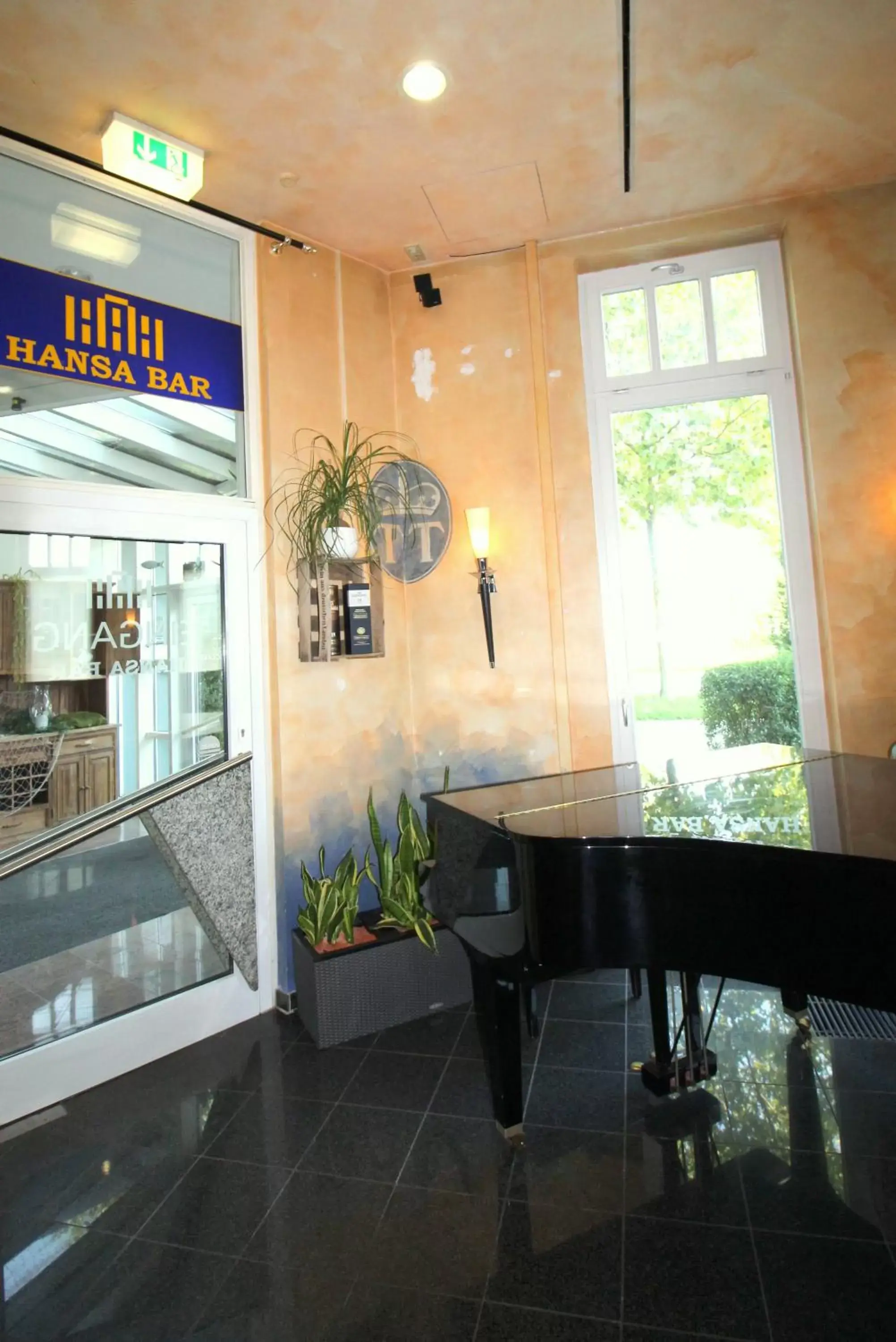 Lounge or bar in Hansa Apart-Hotel Regensburg