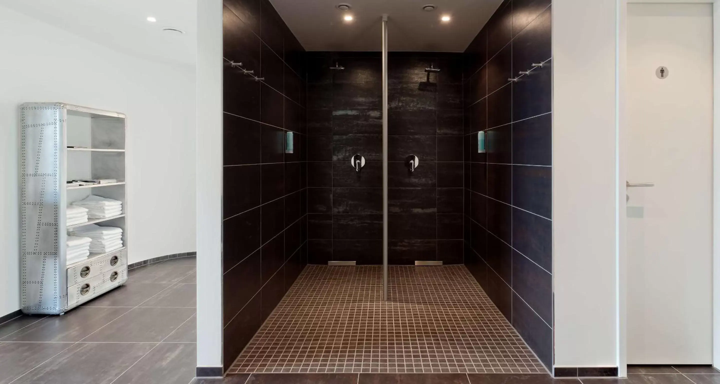 Spa and wellness centre/facilities, Bathroom in V8 HOTEL Motorworld Region Stuttgart