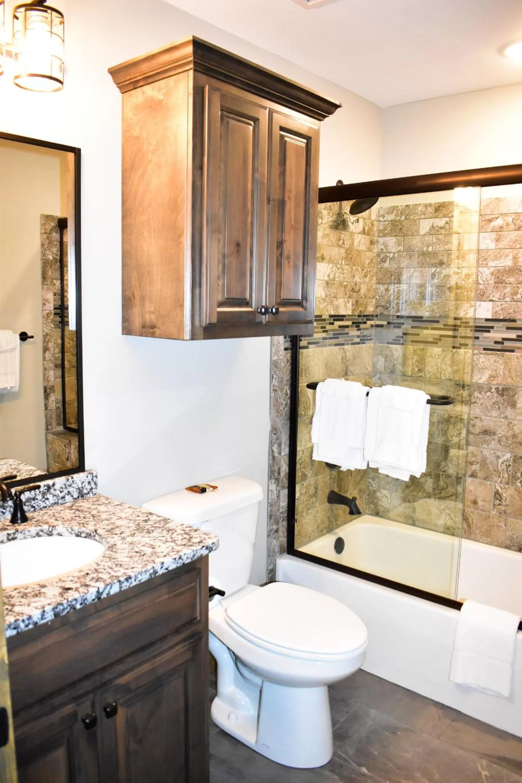 Shower in Table Rock Resorts at Indian Point