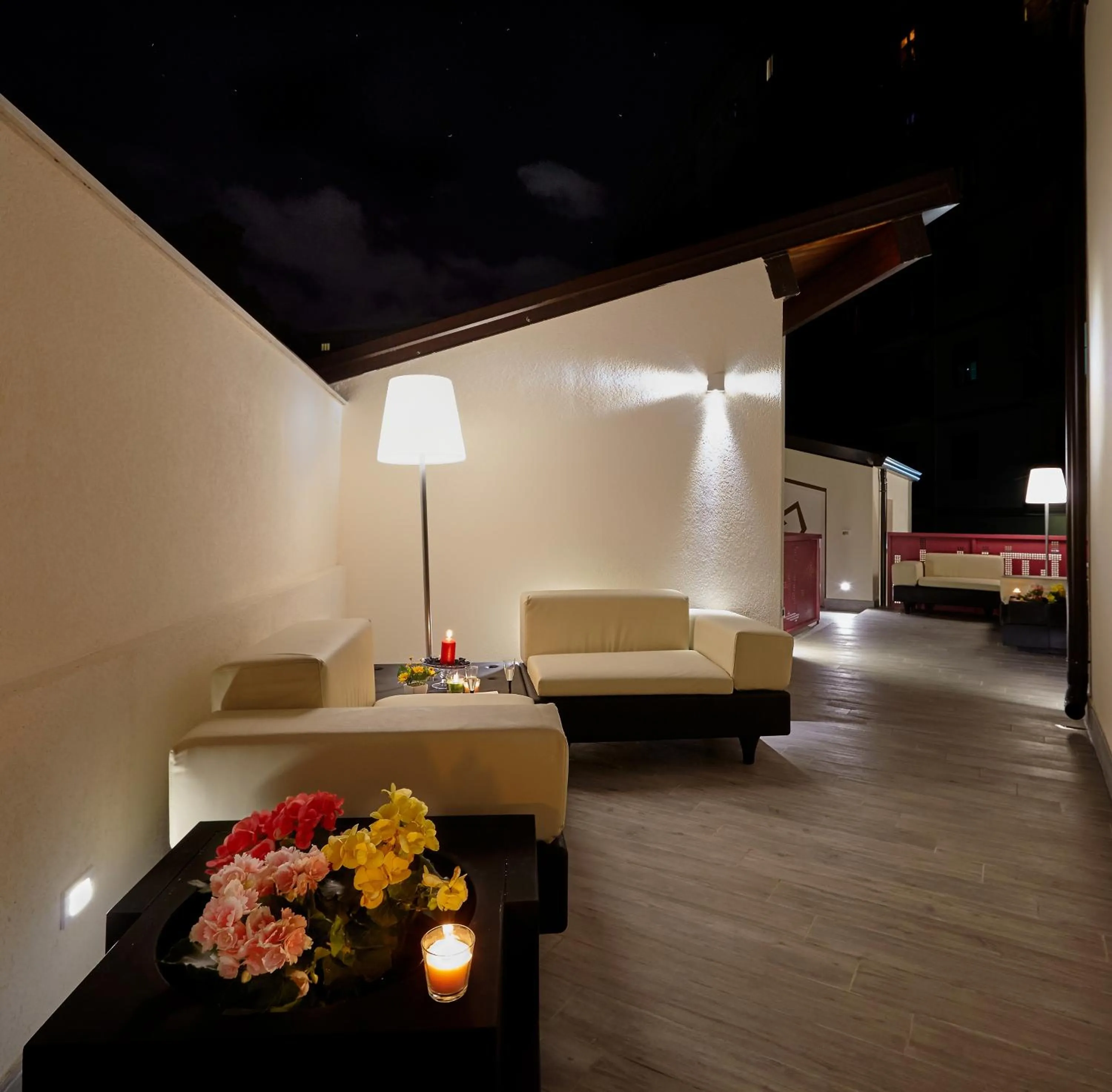 Patio, Bed in Hospitality Hotel